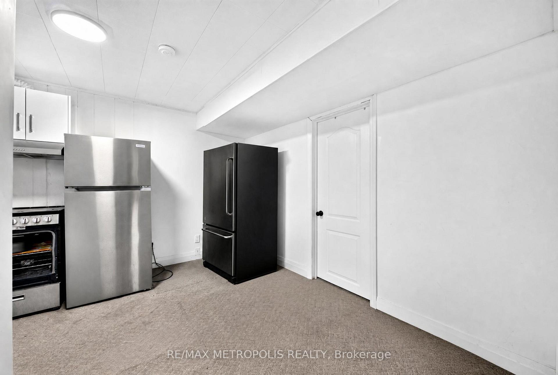 Photo 35 of 338 Millbank Drive, London, South S — HOMEH