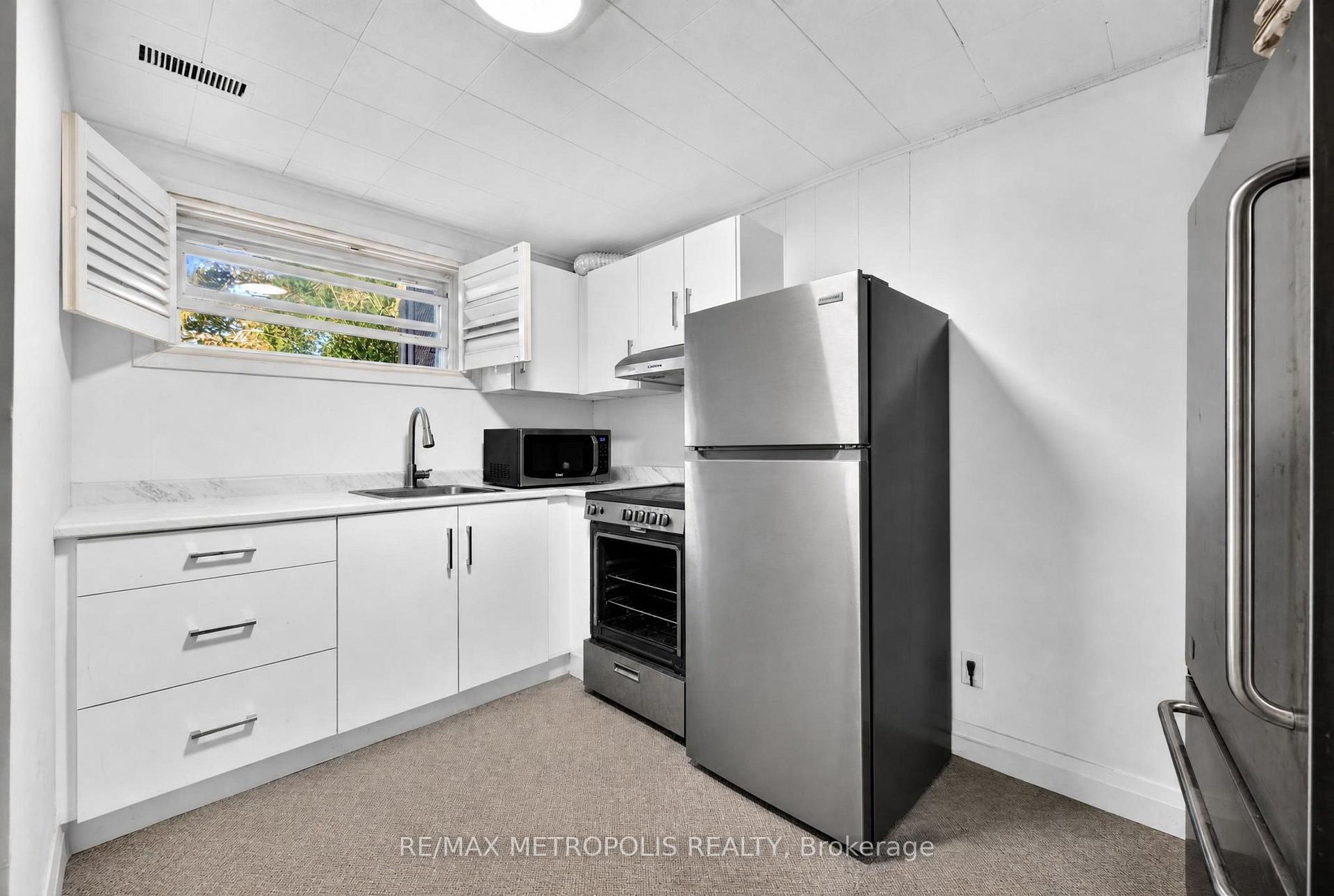 Photo 34 of 338 Millbank Drive, London, South S — HOMEH
