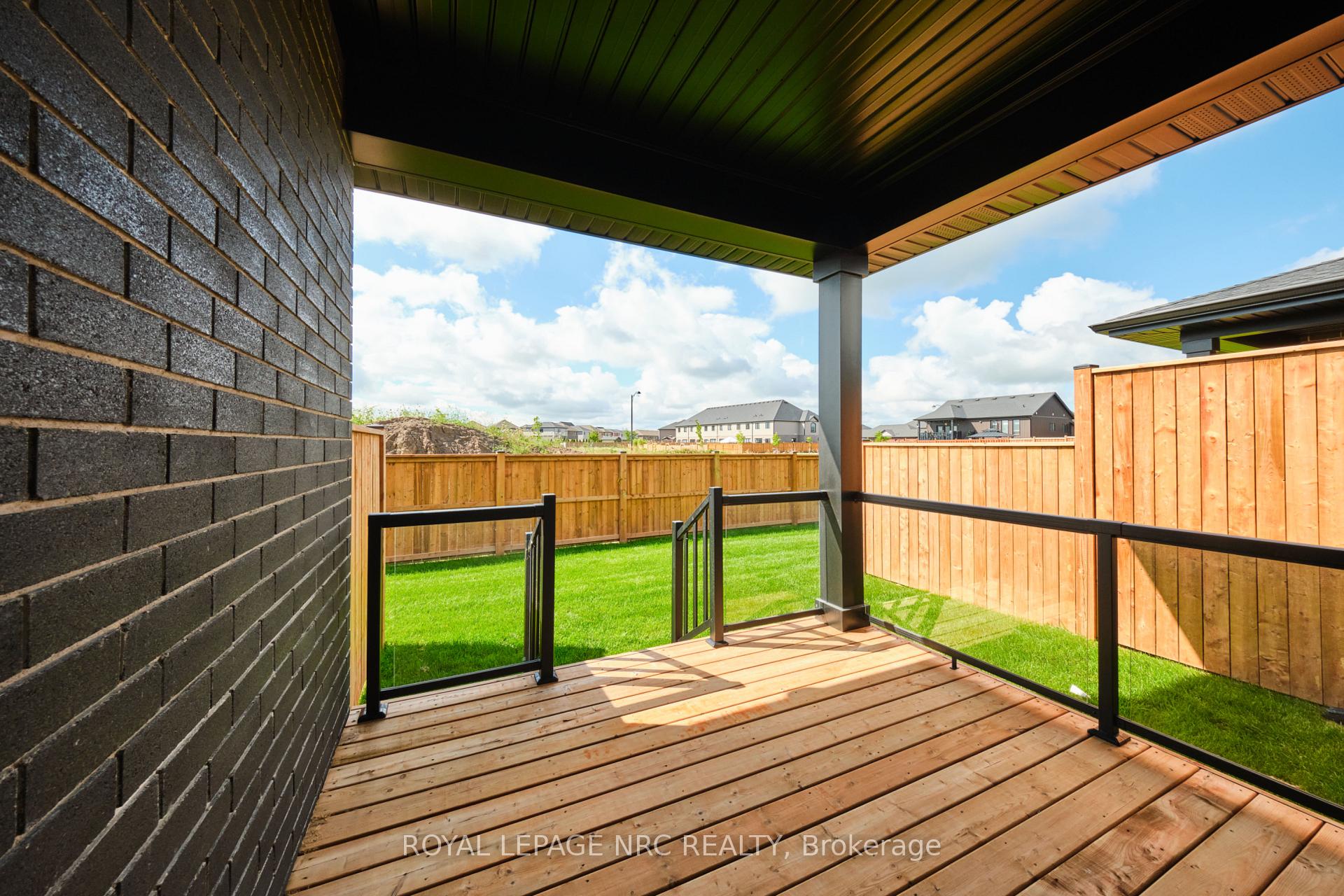 Photo 13 of 49 Harmony Way, Thorold, Rolling Meadows — HOMEH