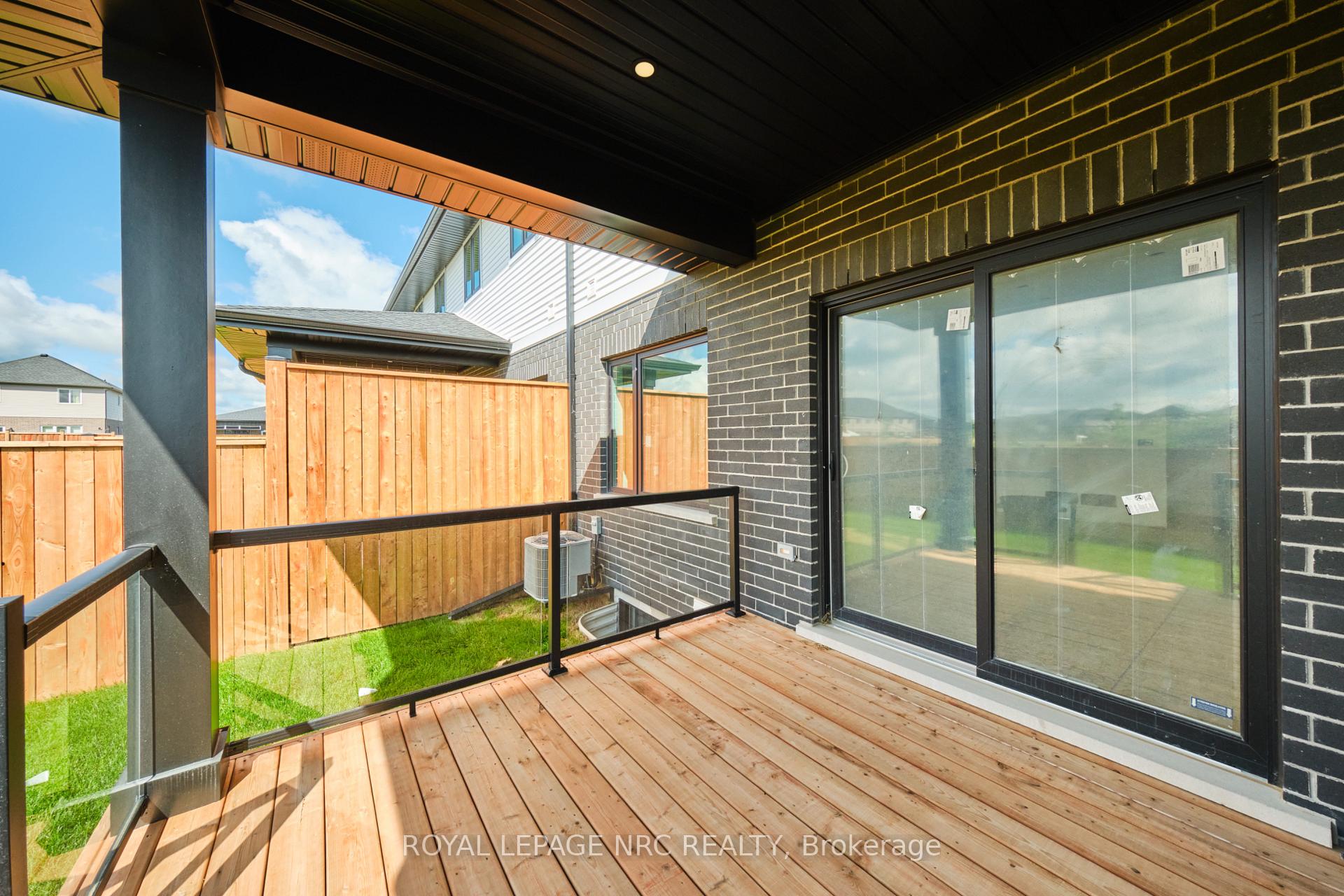 Photo 14 of 49 Harmony Way, Thorold, Rolling Meadows — HOMEH