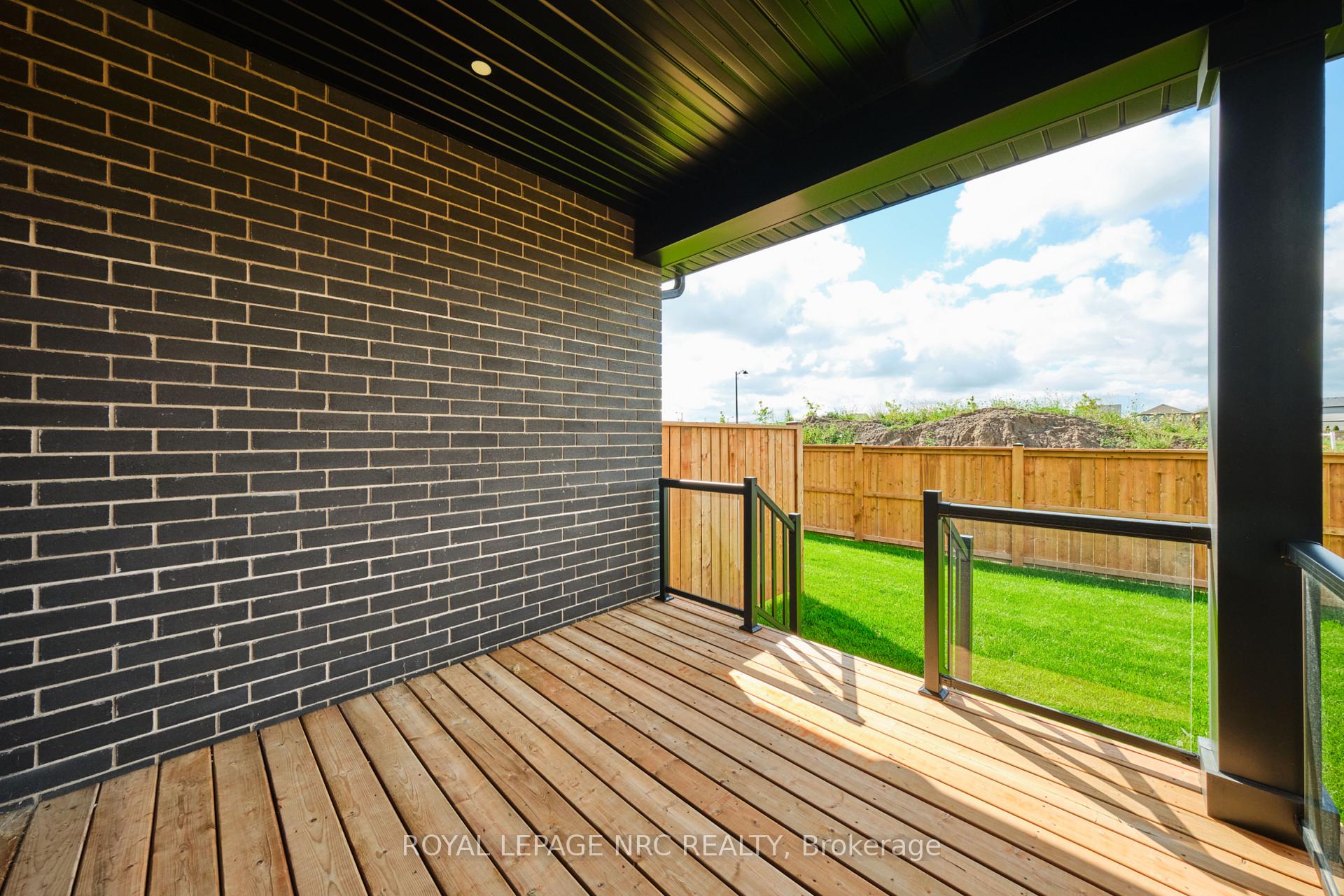 Photo 15 of 49 Harmony Way, Thorold, Rolling Meadows — HOMEH