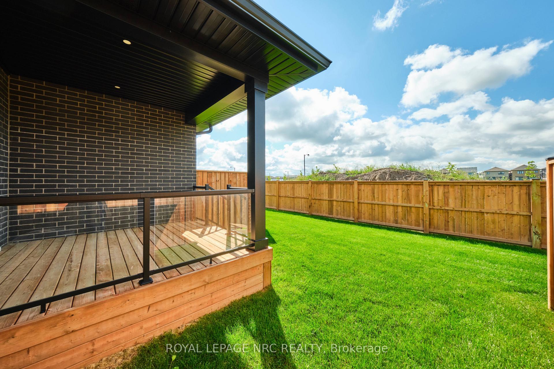 Photo 16 of 49 Harmony Way, Thorold, Rolling Meadows — HOMEH