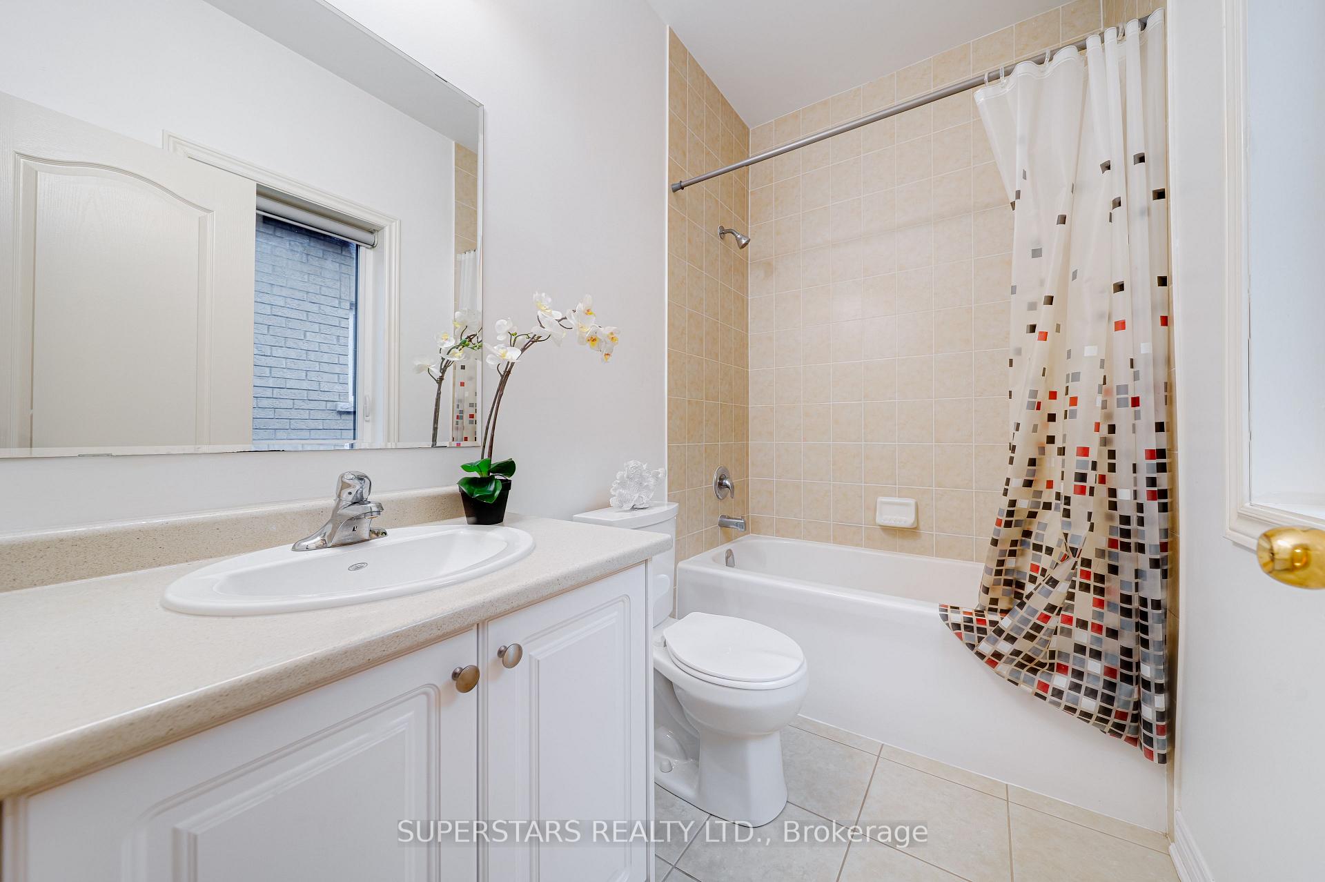 Photo 31 of 8 Kavanagh Avenue, East Gwillimbury, Sharon — HOMEH