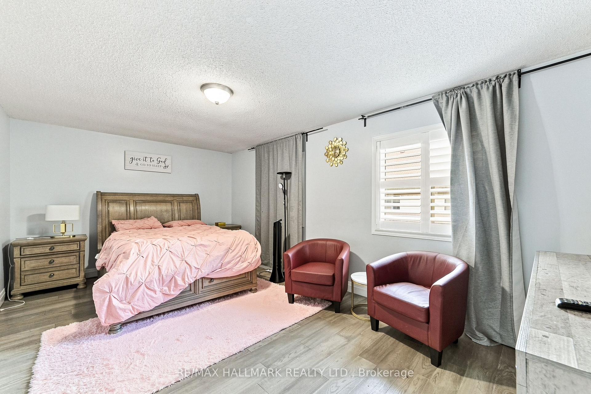 Photo 15 of Unit 21, 31 Moss Boulevard, Hamilton, Dundas — HOMEH