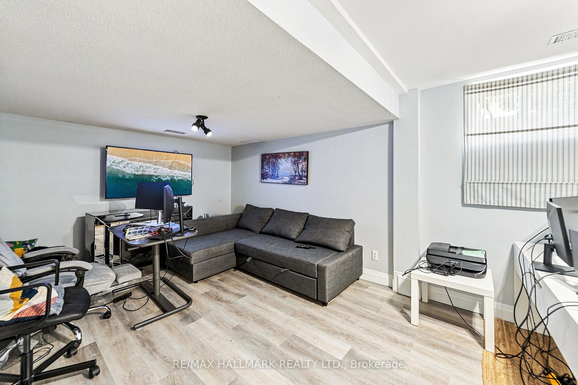 Photo 25 of Unit 21, 31 Moss Boulevard, Hamilton, Dundas — HOMEH