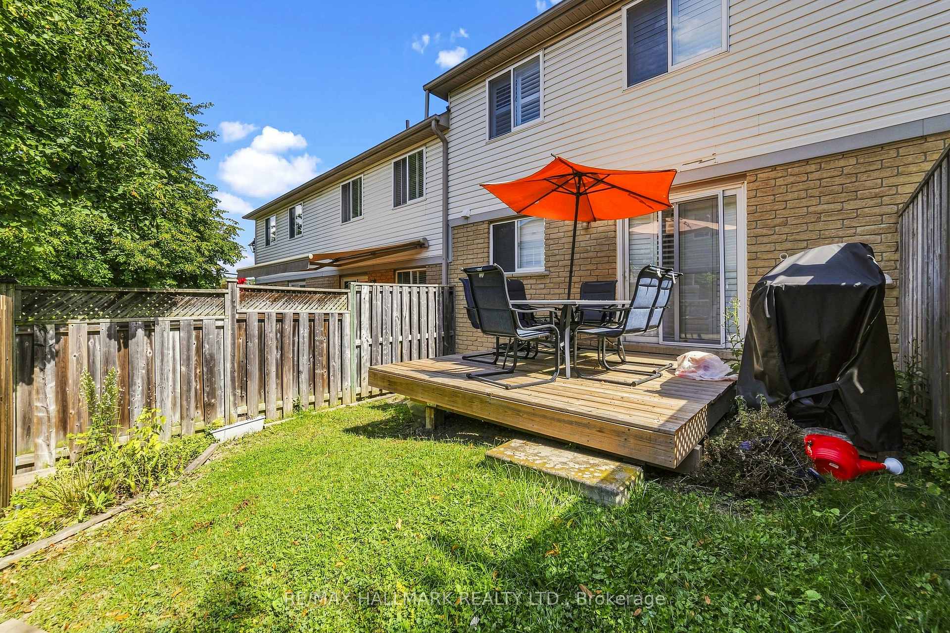 Photo 29 of Unit 21, 31 Moss Boulevard, Hamilton, Dundas — HOMEH