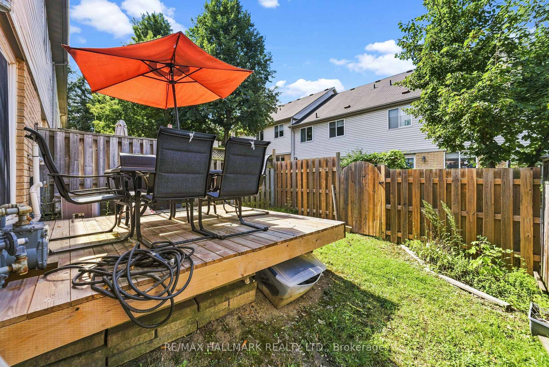 Photo 30 of Unit 21, 31 Moss Boulevard, Hamilton, Dundas — HOMEH