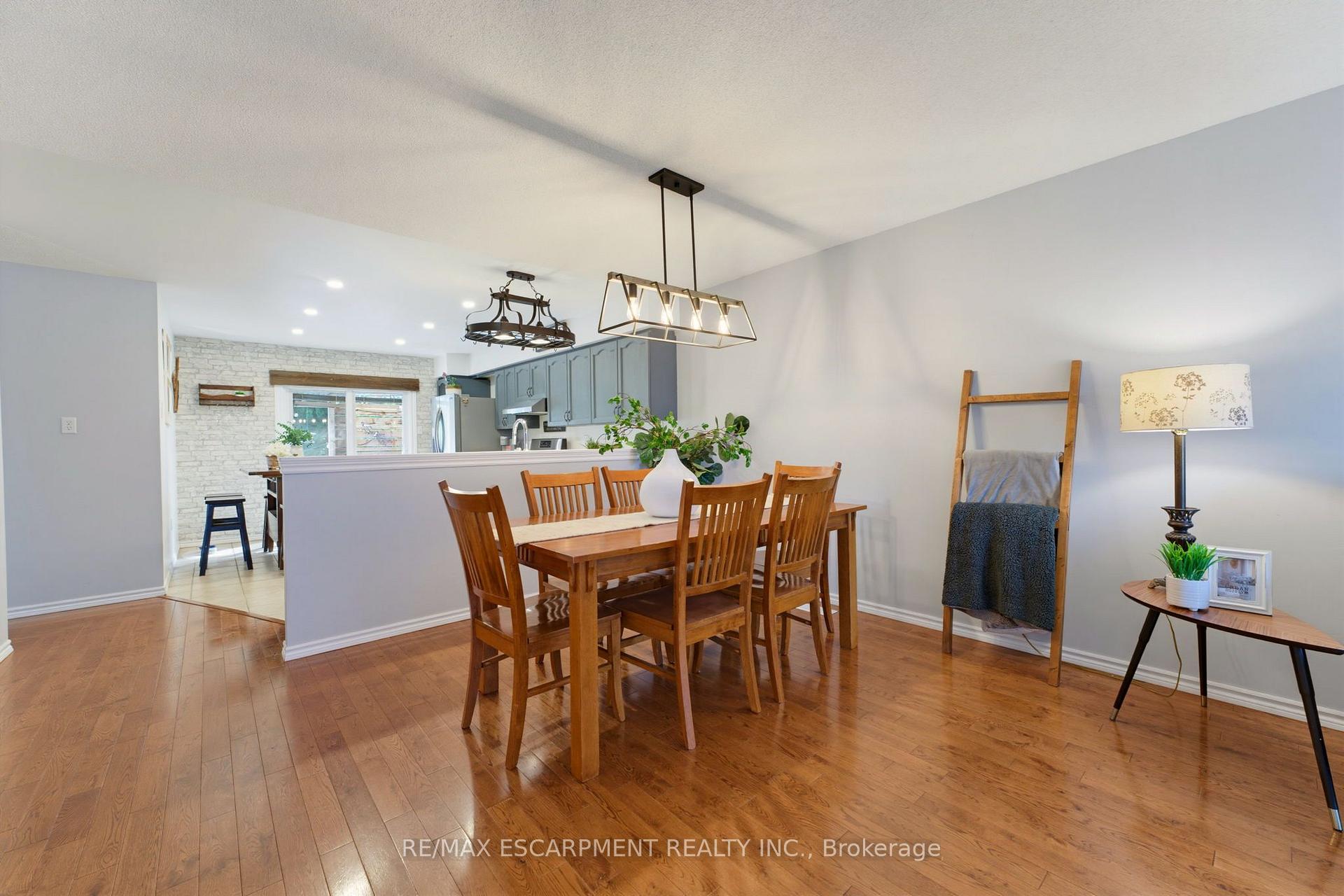 Photo 15 of 6 Stuart Street, Haldimand — HOMEH