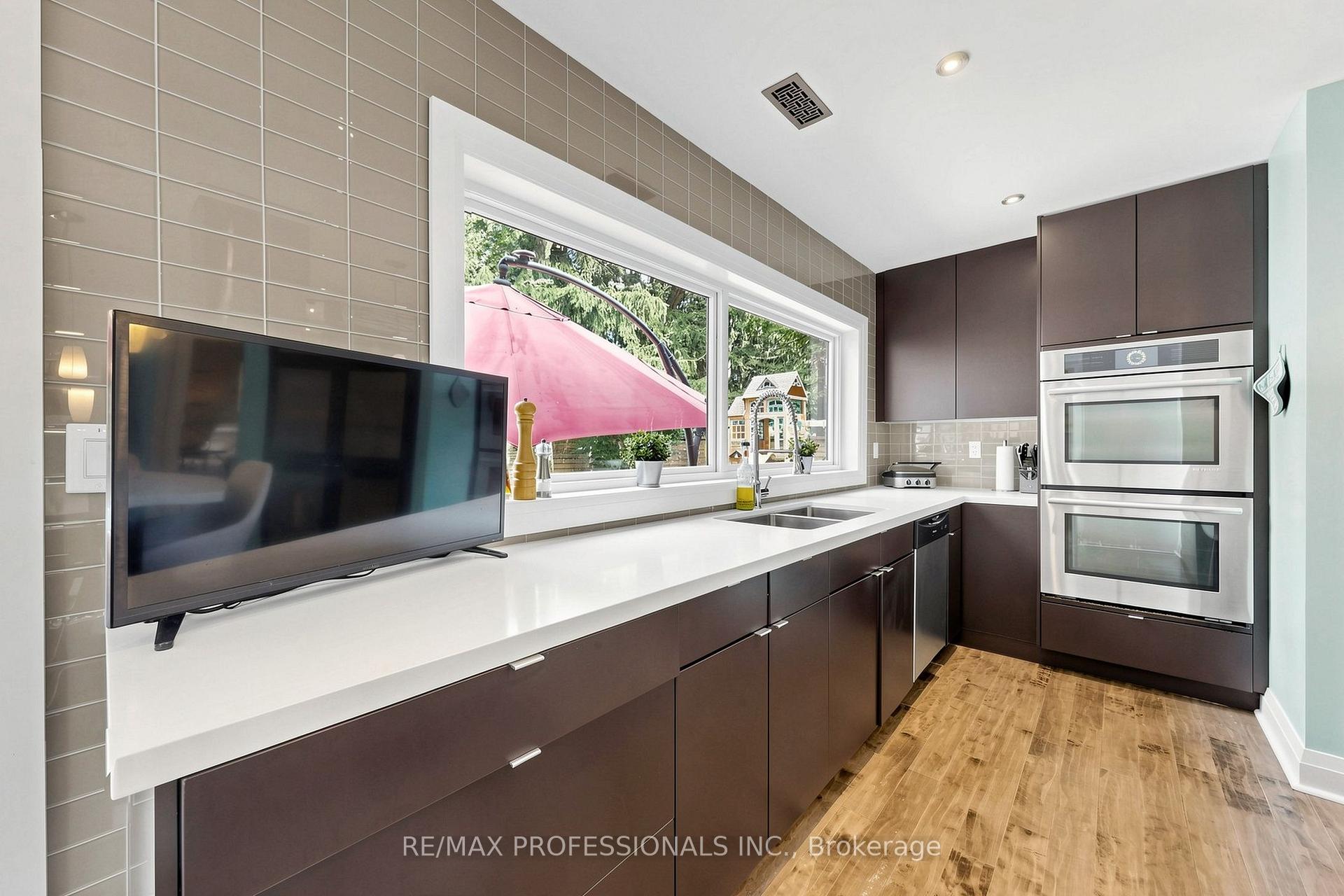 Photo 12 of 9 Annis Road, Scarborough, Scarborough Village — HOMEH