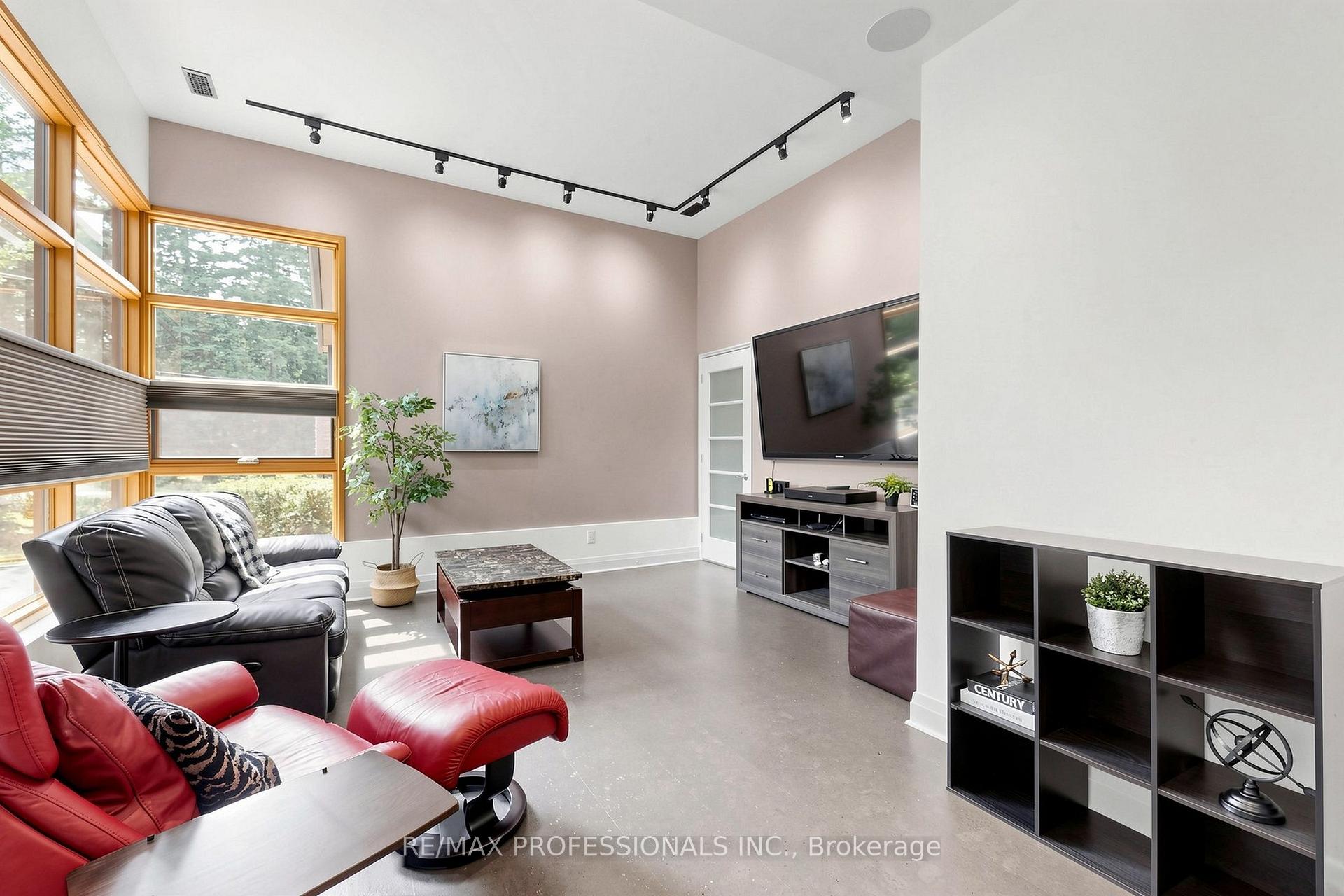 Photo 15 of 9 Annis Road, Scarborough, Scarborough Village — HOMEH