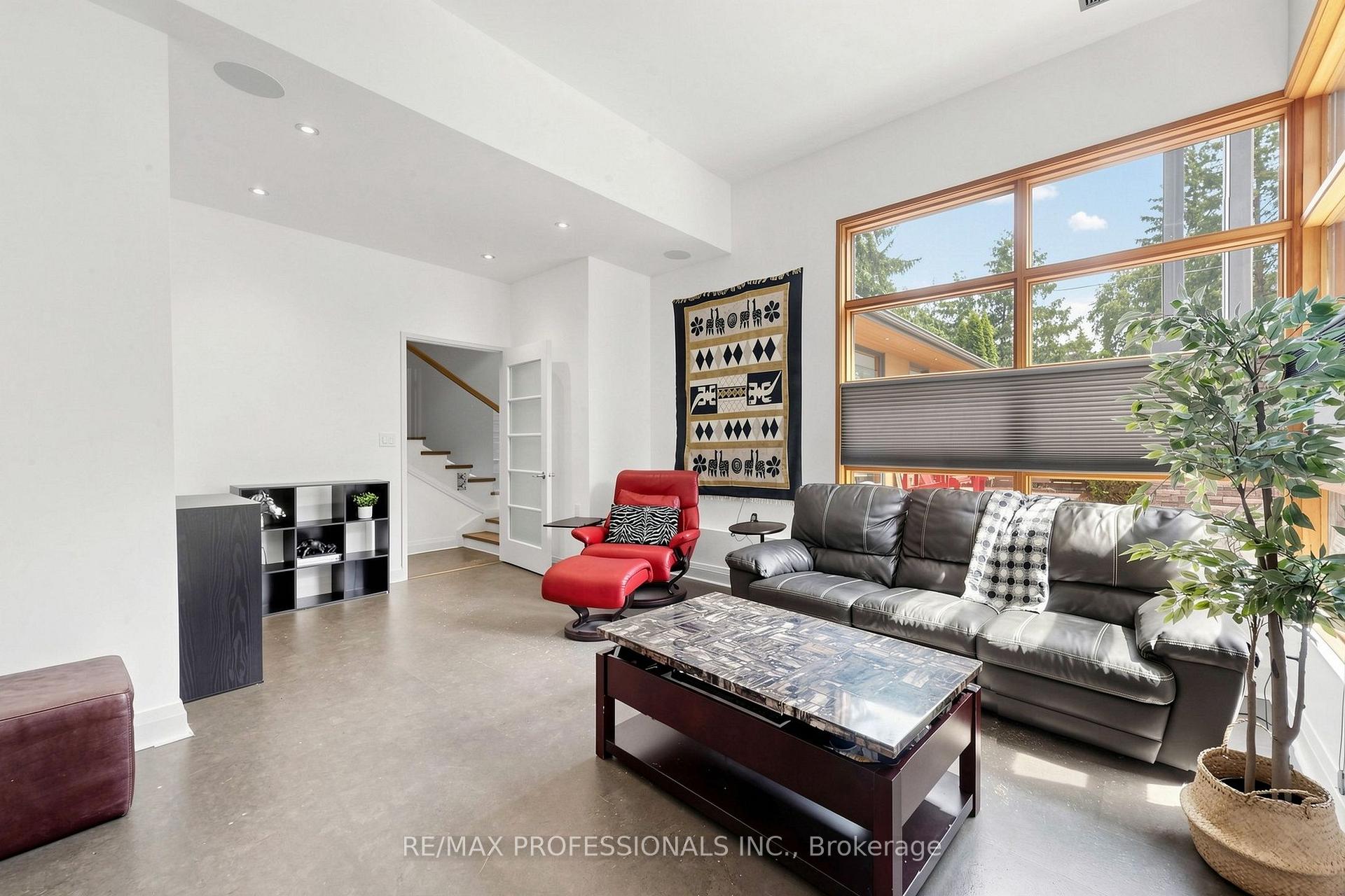 Photo 16 of 9 Annis Road, Scarborough, Scarborough Village — HOMEH