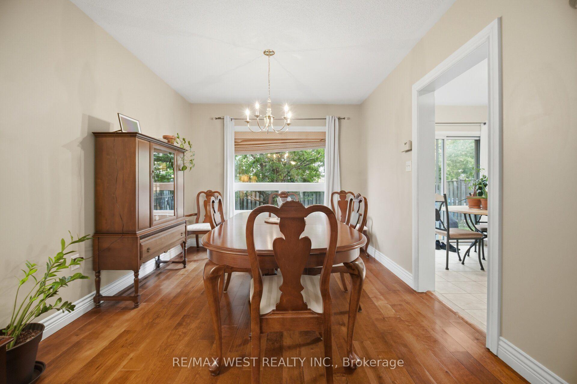 Photo 4 of Unit Upper, 6409 Torre Drive, Mississauga, East Credit — HOMEH