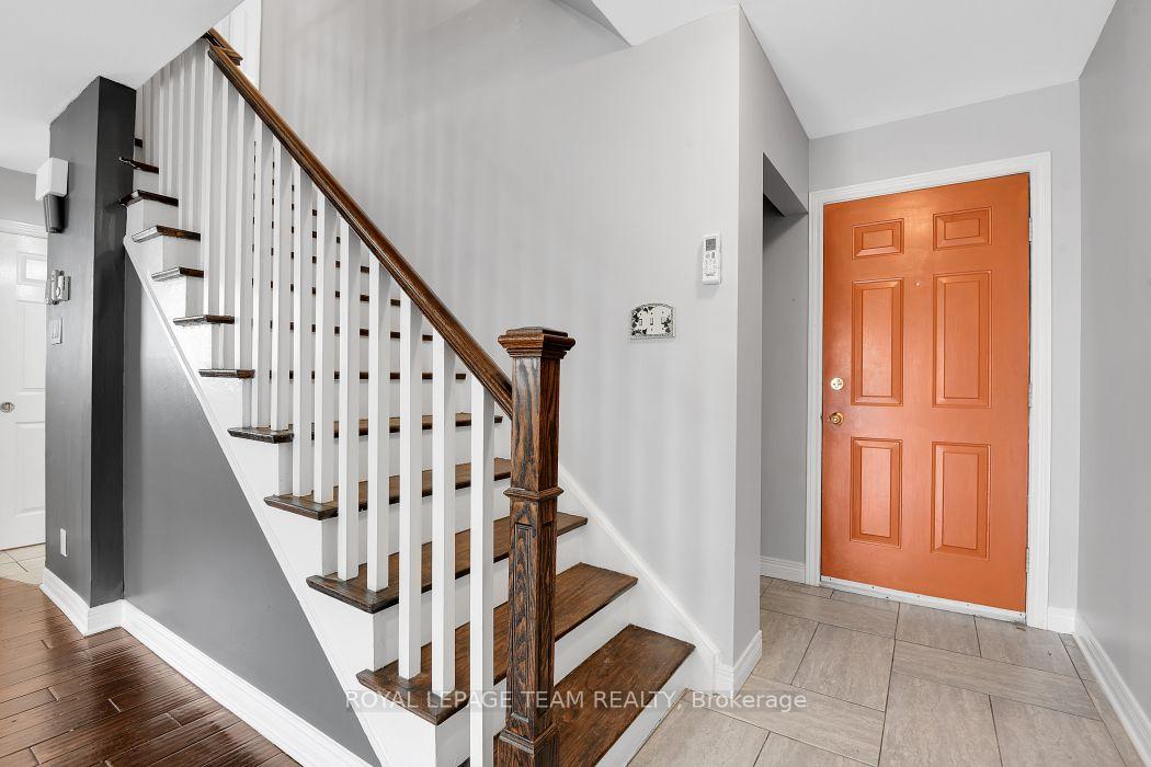Photo 5 of 87 Grady Crescent, Ottawa, Sheahan Estates/Trend Village — HOMEH