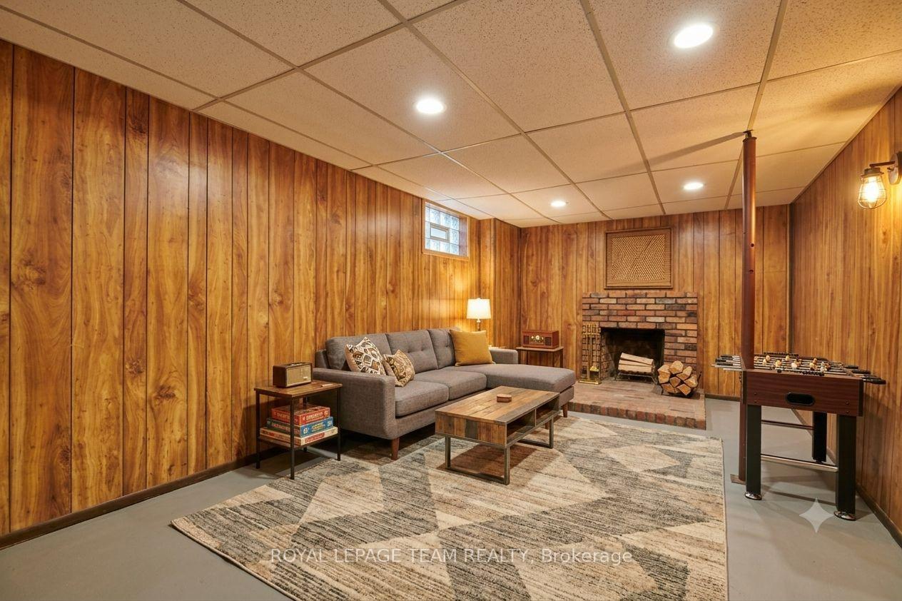 Photo 10 of 87 Grady Crescent, Ottawa, Sheahan Estates/Trend Village — HOMEH