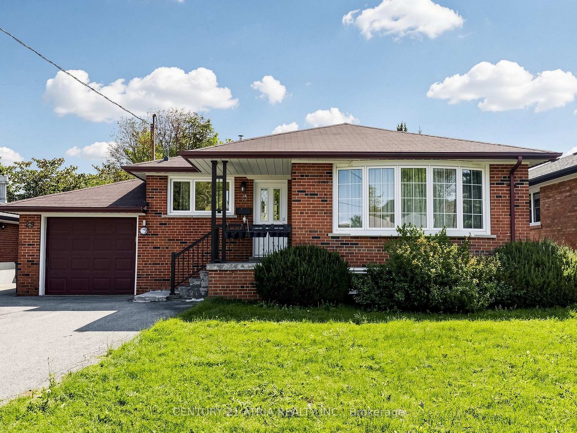 Front of 29 Coral Cove Crescent