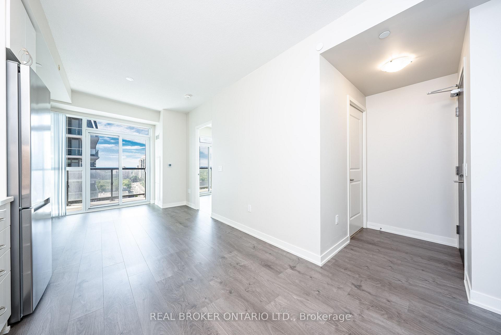 Photo 4 of Unit 1707, 38 Annie Craig Drive, Etobicoke, Mimico — HOMEH