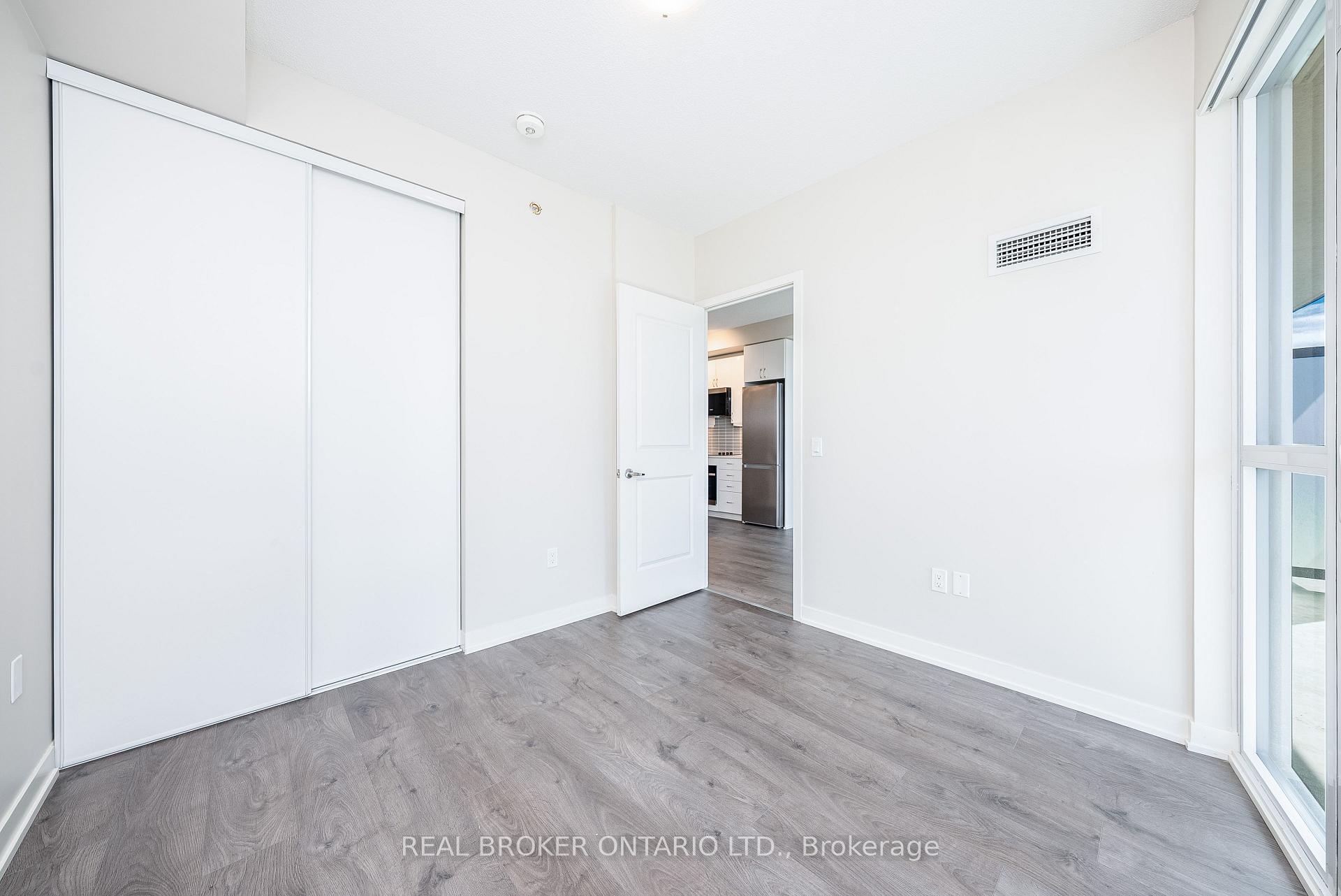 Photo 14 of Unit 1707, 38 Annie Craig Drive, Etobicoke, Mimico — HOMEH