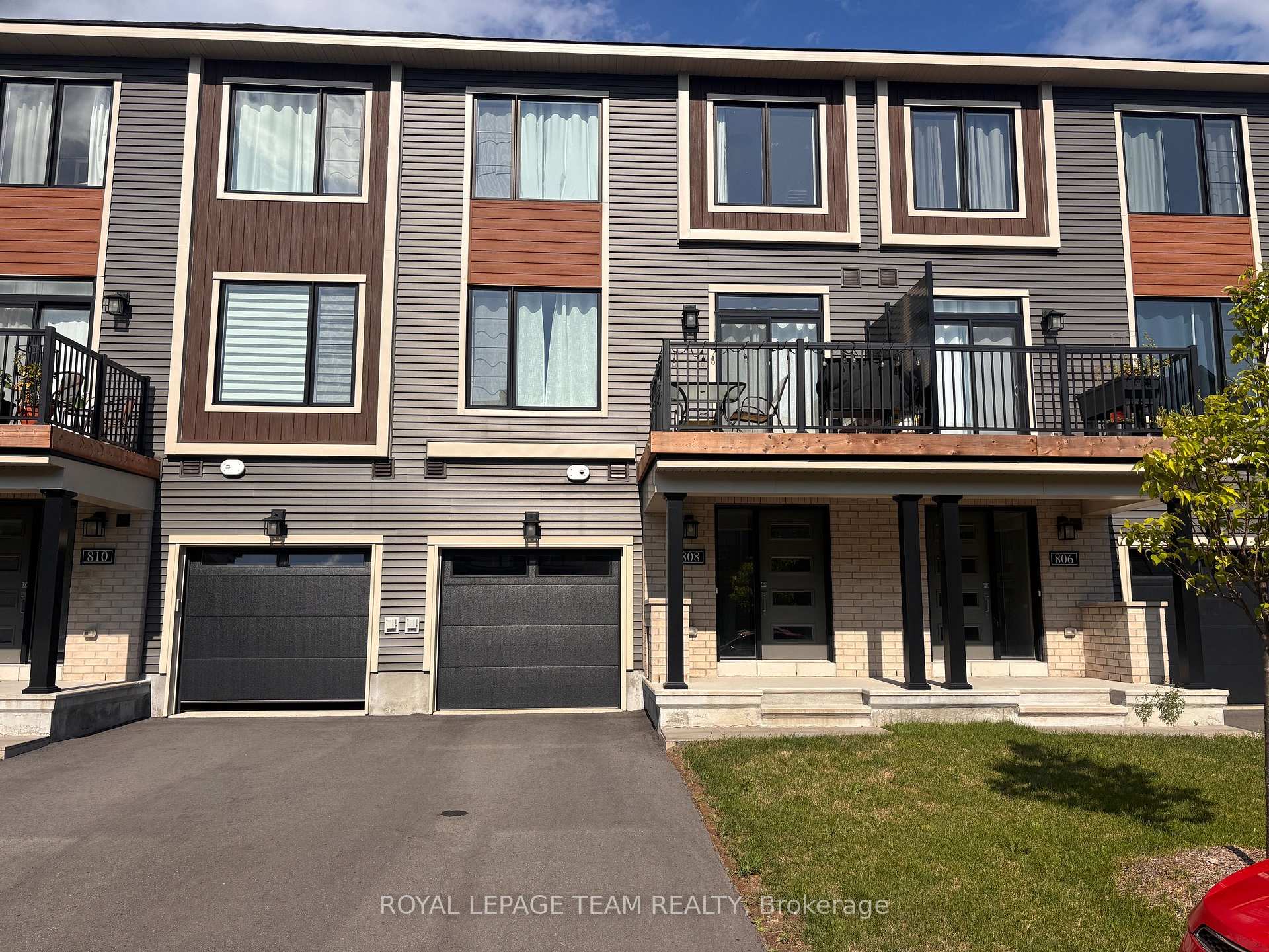 Photo 1 of 808 Glissade Grove, Ottawa, Avalon West — HOMEH