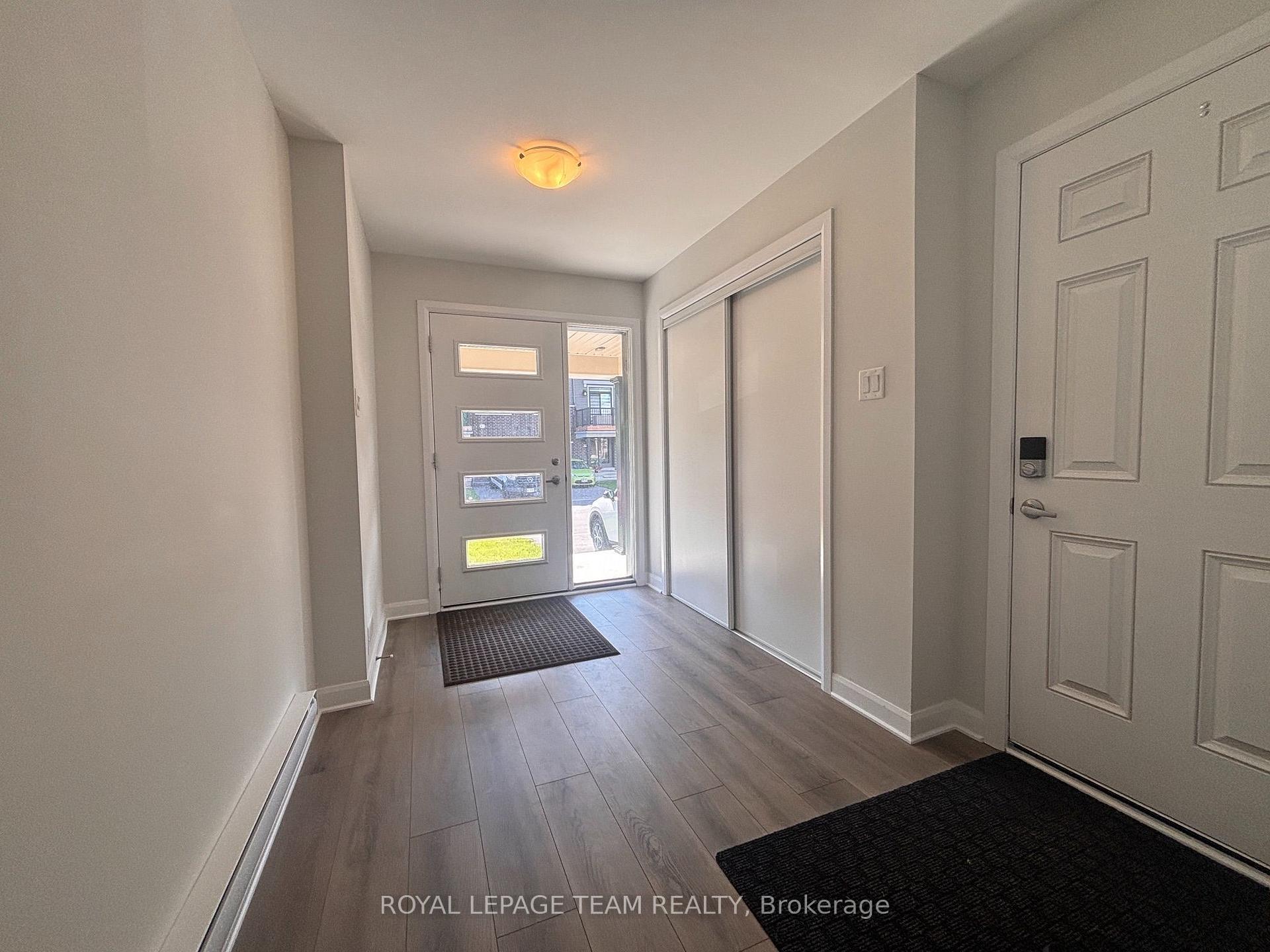 Photo 3 of 808 Glissade Grove, Ottawa, Avalon West — HOMEH
