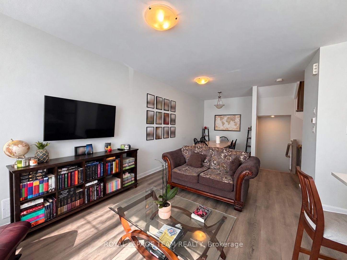 Photo 4 of 808 Glissade Grove, Ottawa, Avalon West — HOMEH