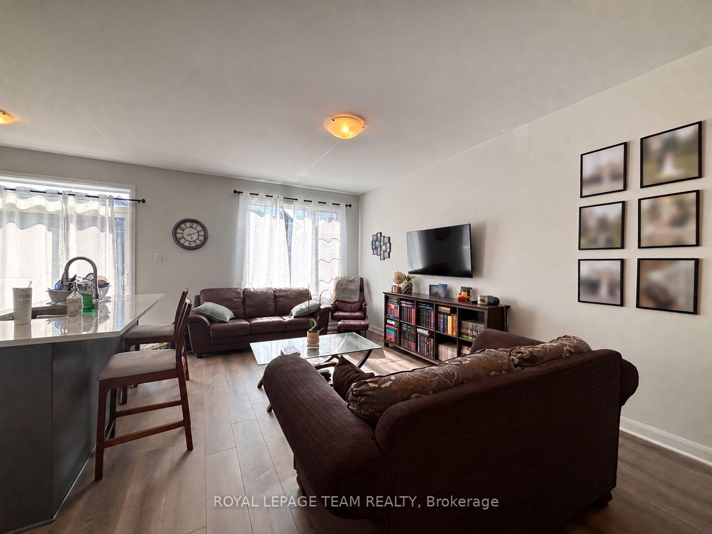 Photo 5 of 808 Glissade Grove, Ottawa, Avalon West — HOMEH