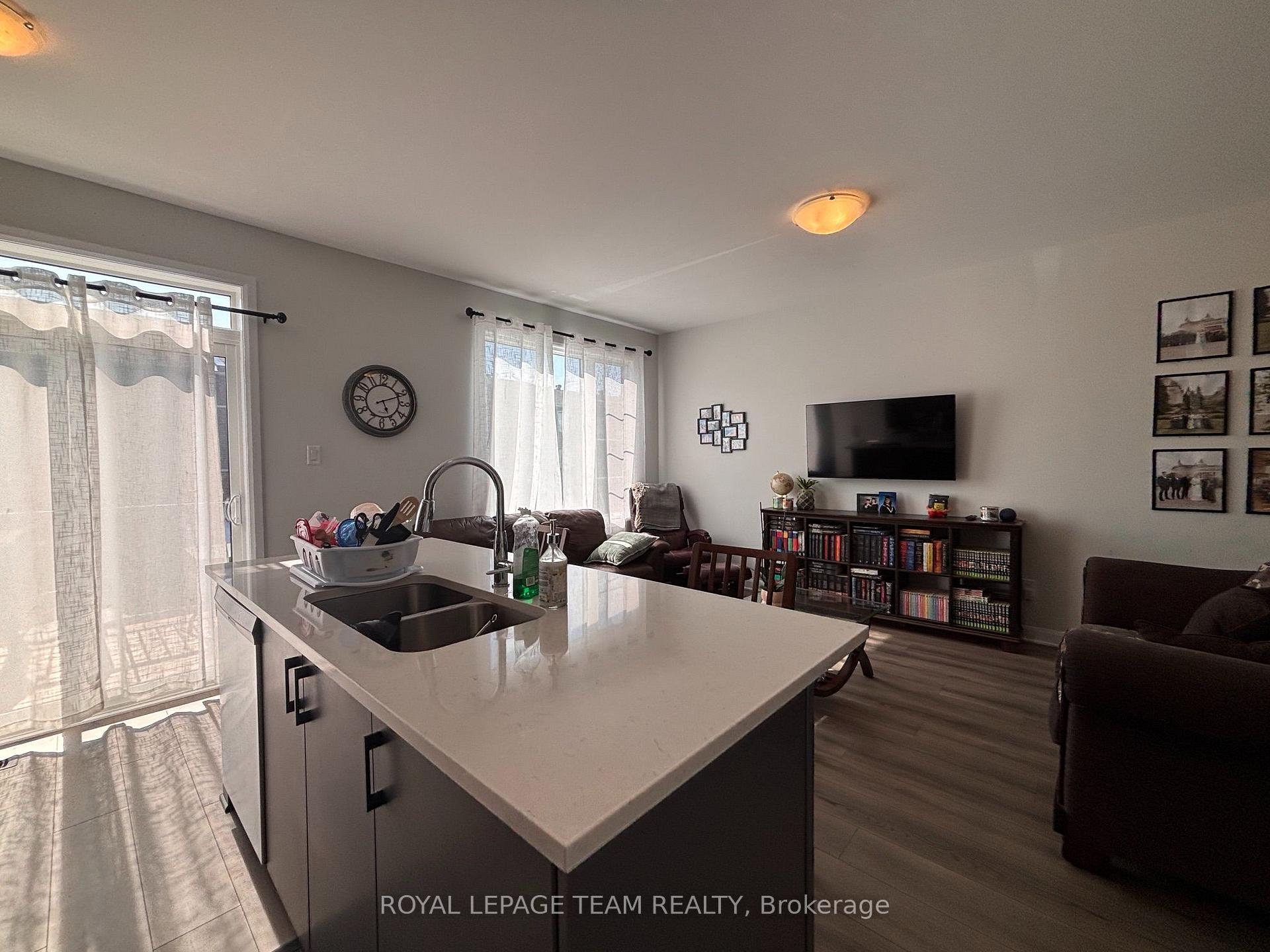 Photo 7 of 808 Glissade Grove, Ottawa, Avalon West — HOMEH