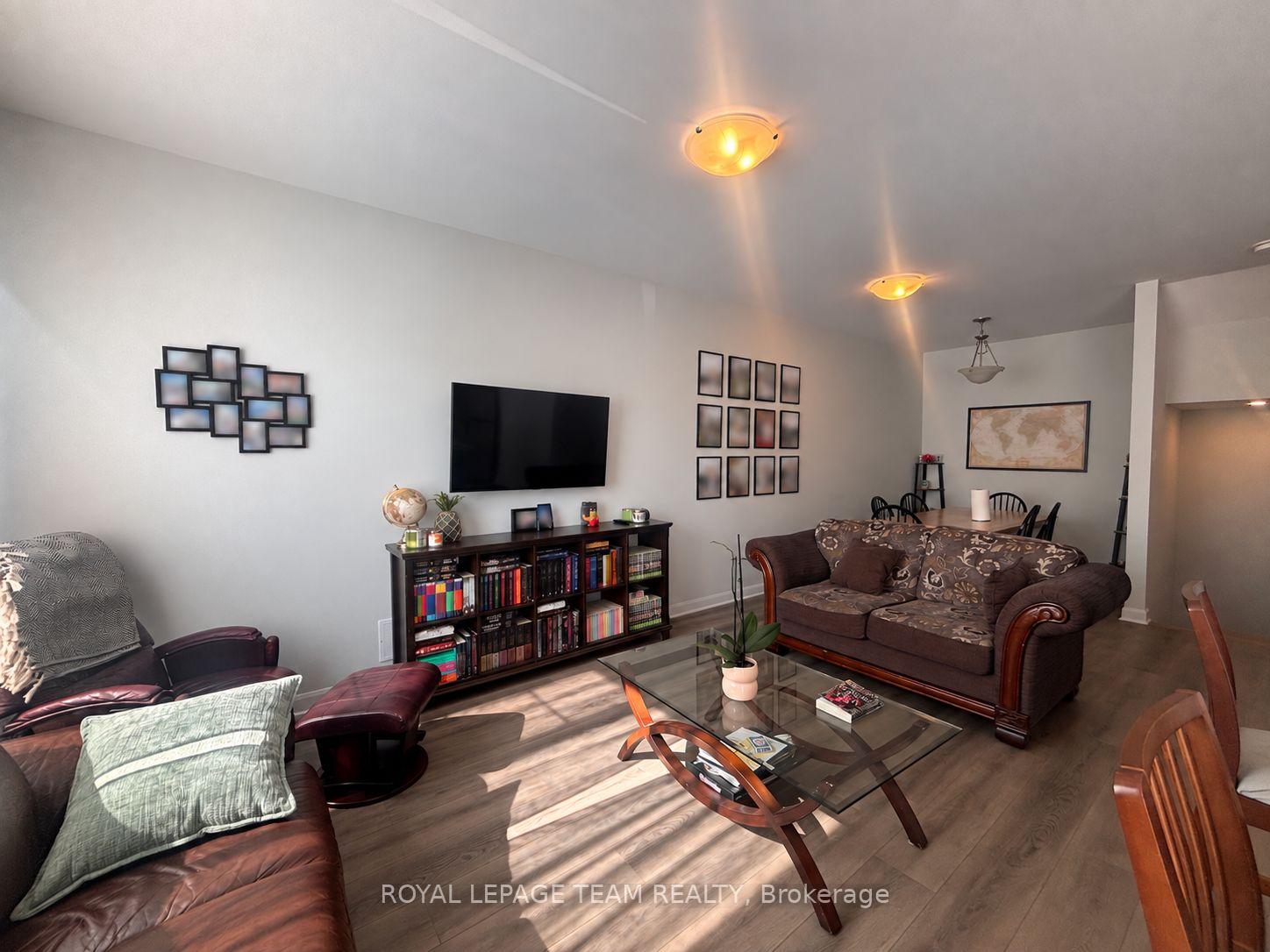 Photo 9 of 808 Glissade Grove, Ottawa, Avalon West — HOMEH