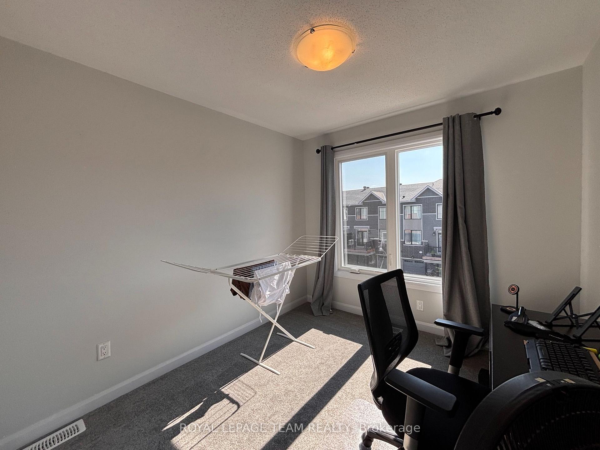 Photo 17 of 808 Glissade Grove, Ottawa, Avalon West — HOMEH