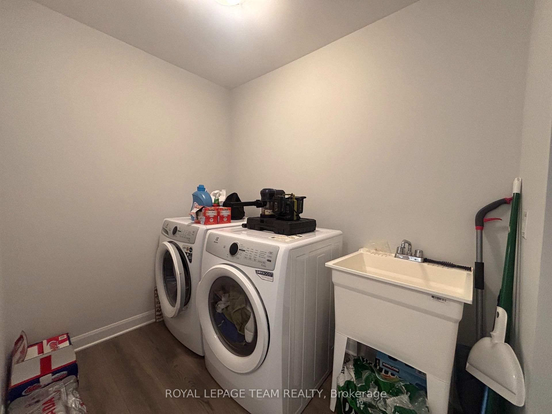 Photo 23 of 808 Glissade Grove, Ottawa, Avalon West — HOMEH