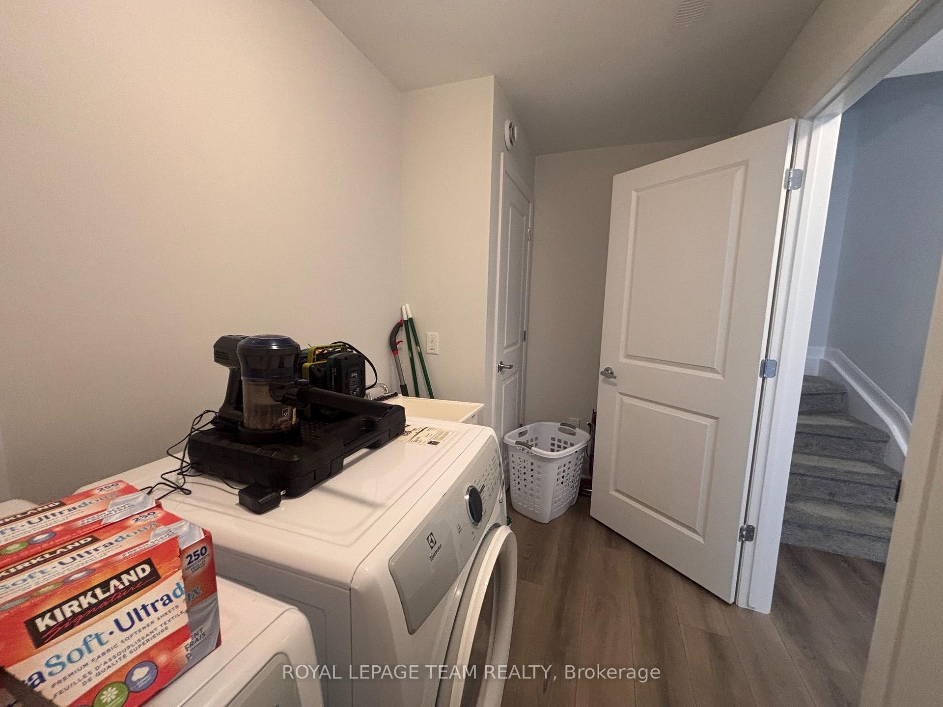 Photo 25 of 808 Glissade Grove, Ottawa, Avalon West — HOMEH