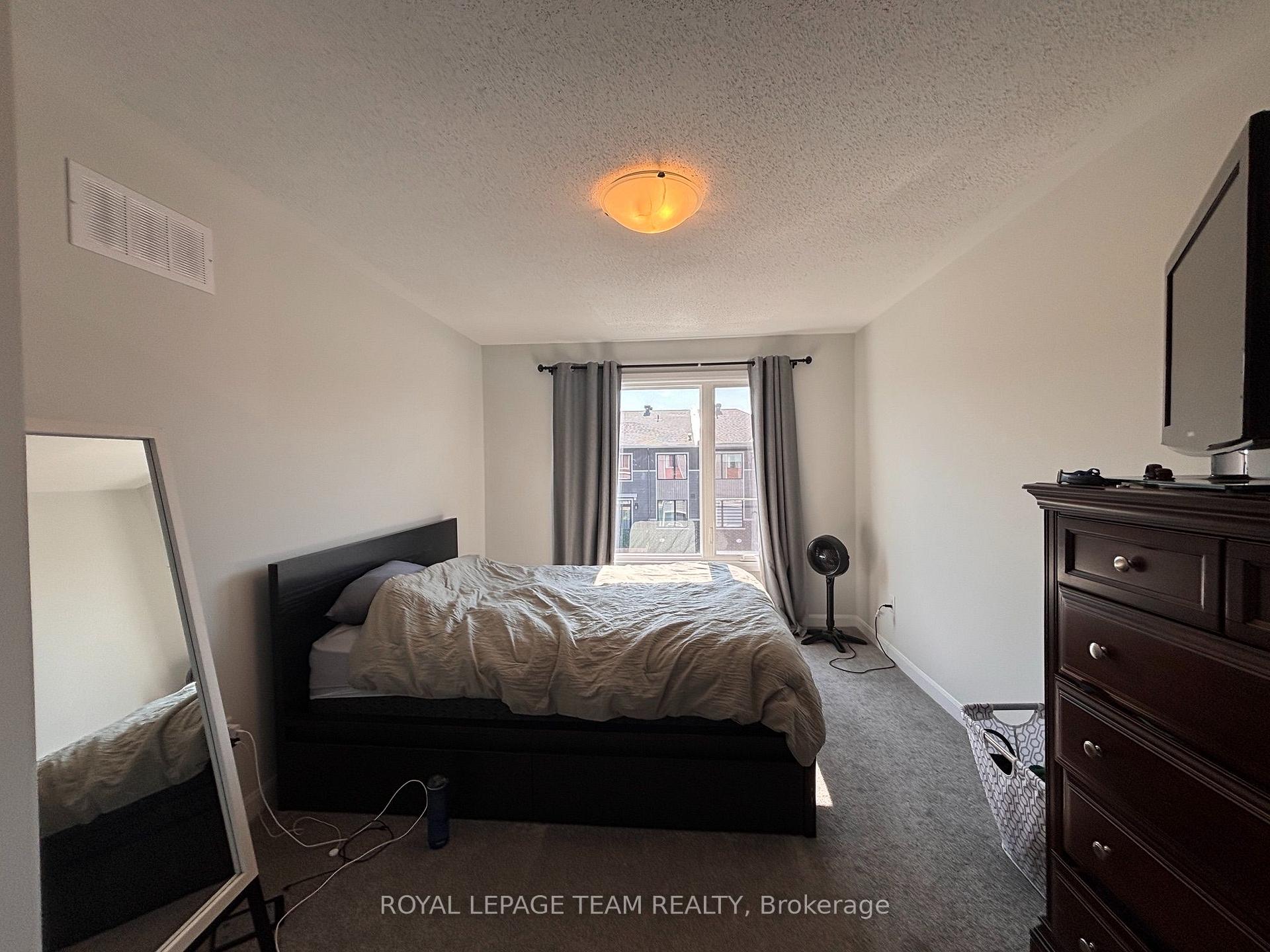 Photo 32 of 808 Glissade Grove, Ottawa, Avalon West — HOMEH