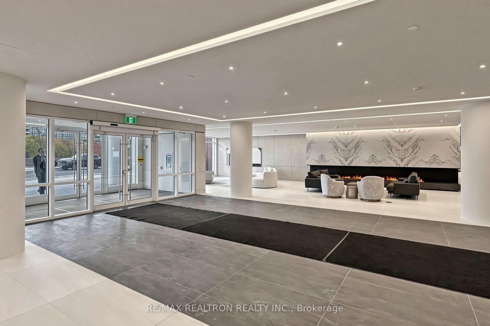 Photo 3 of Unit 1909, 50 Upper Mall Way, Vaughan, Brownridge — HOMEH