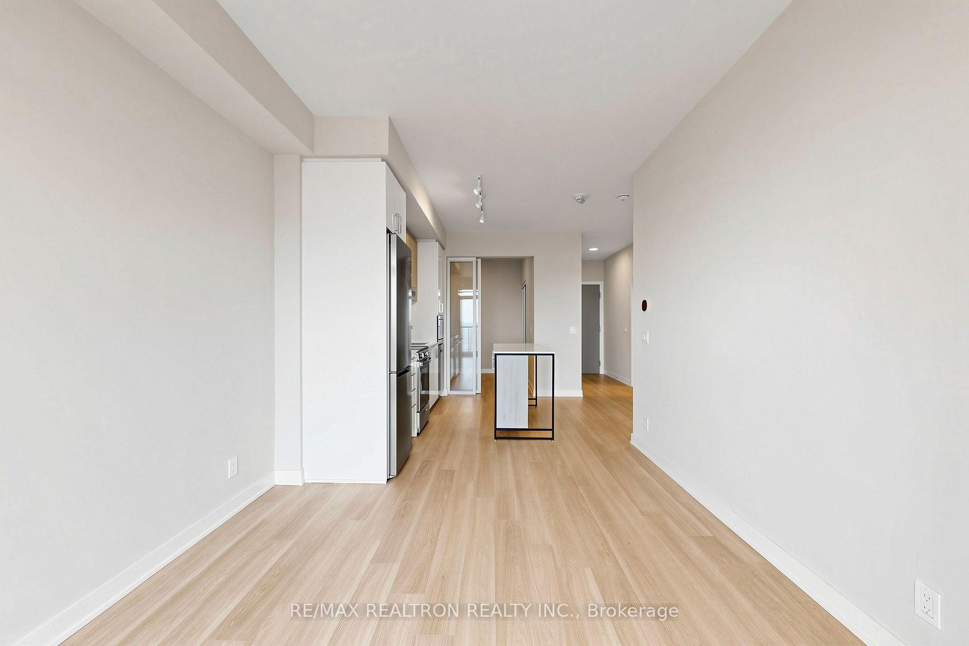 Photo 10 of Unit 1909, 50 Upper Mall Way, Vaughan, Brownridge — HOMEH