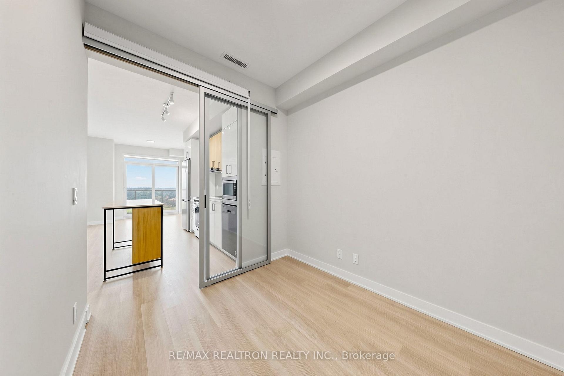 Photo 24 of Unit 1909, 50 Upper Mall Way, Vaughan, Brownridge — HOMEH