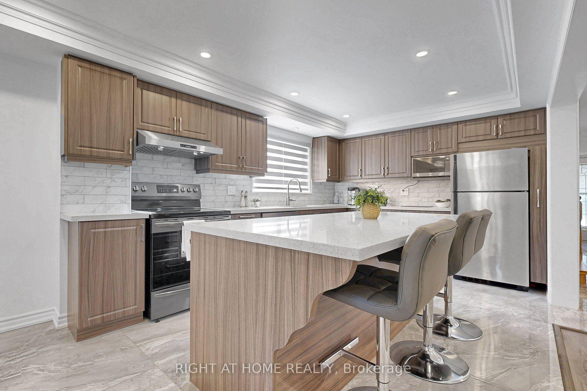 Photo 8 of 77 Pebblehill Square, Scarborough, Agincourt North — HOMEH