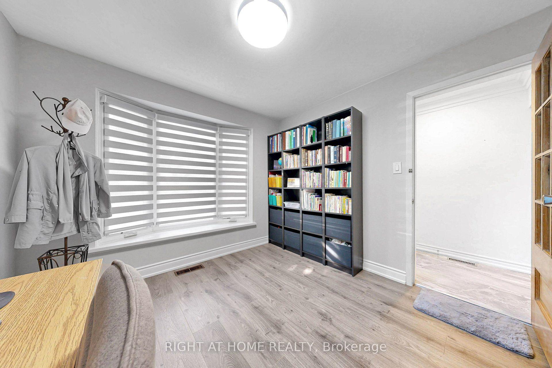 Photo 9 of 77 Pebblehill Square, Scarborough, Agincourt North — HOMEH