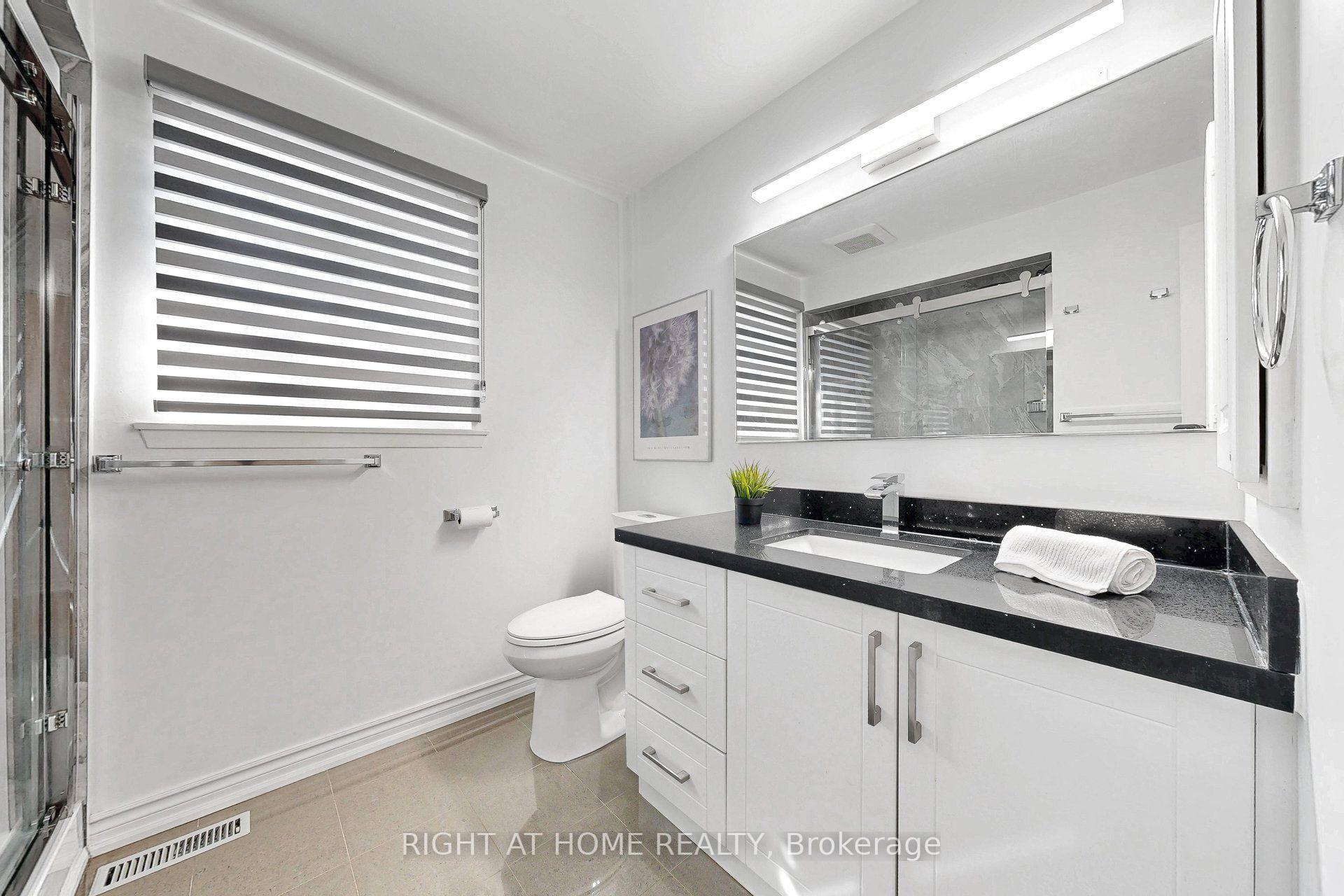 Photo 18 of 77 Pebblehill Square, Scarborough, Agincourt North — HOMEH