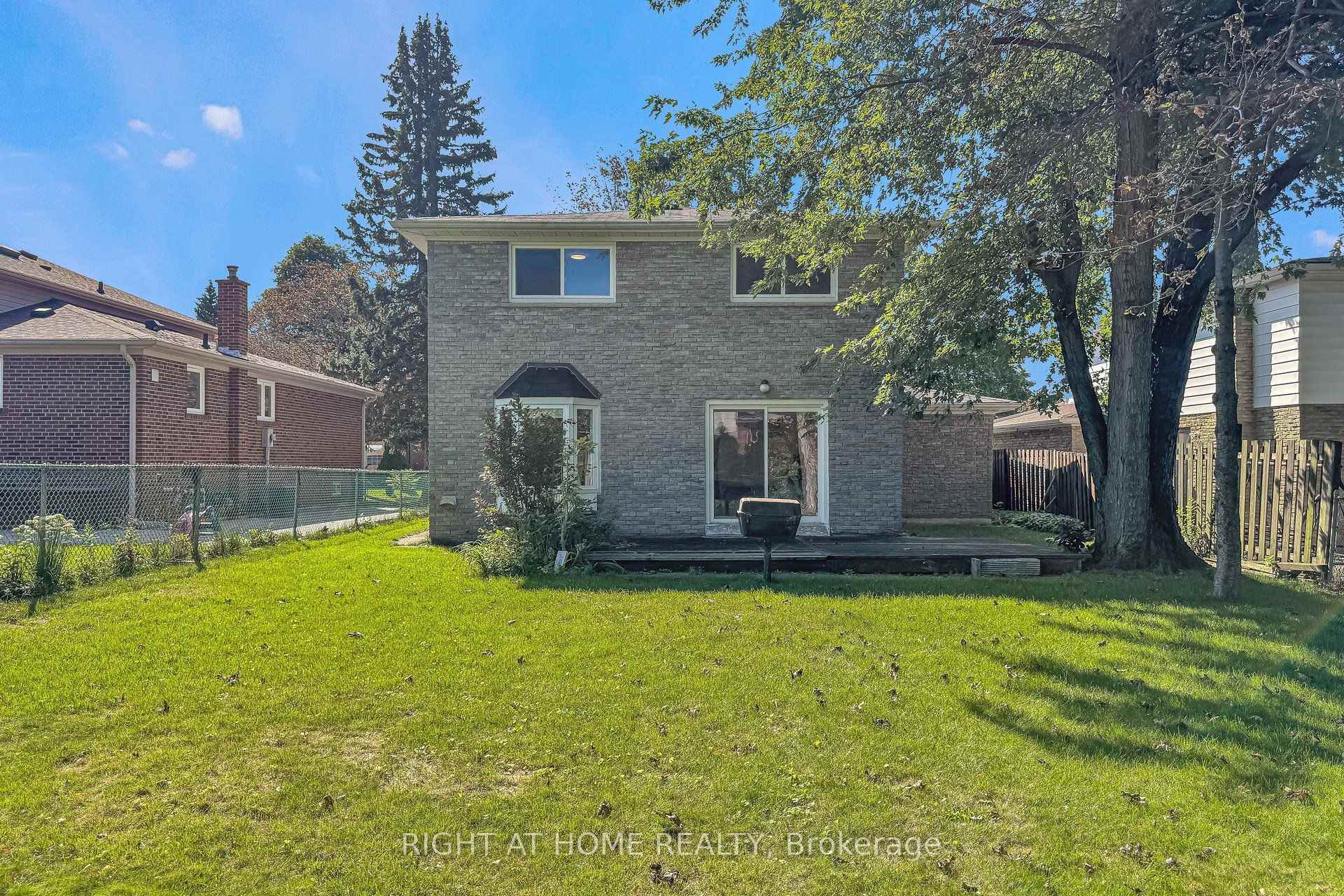 Photo 28 of 77 Pebblehill Square, Scarborough, Agincourt North — HOMEH