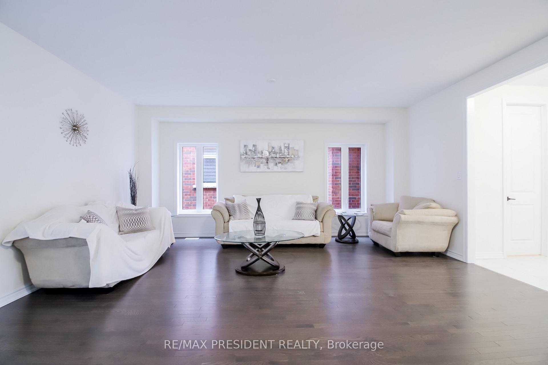 Photo 11 of 4 Cypress Point Street, Barrie, Ardagh — HOMEH