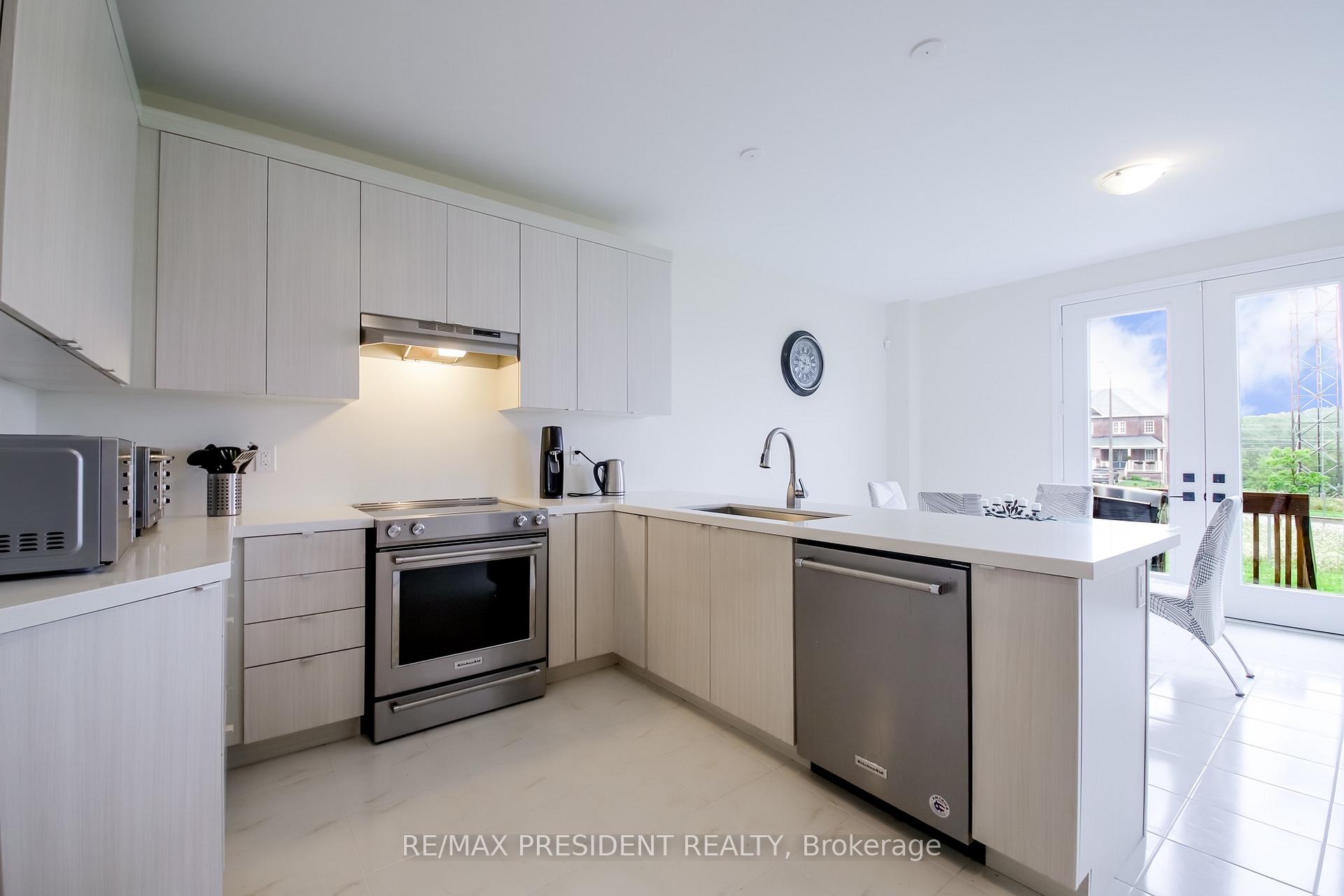 Photo 21 of 4 Cypress Point Street, Barrie, Ardagh — HOMEH