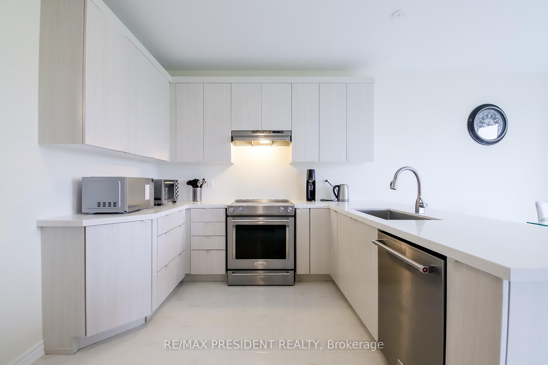 Photo 22 of 4 Cypress Point Street, Barrie, Ardagh — HOMEH