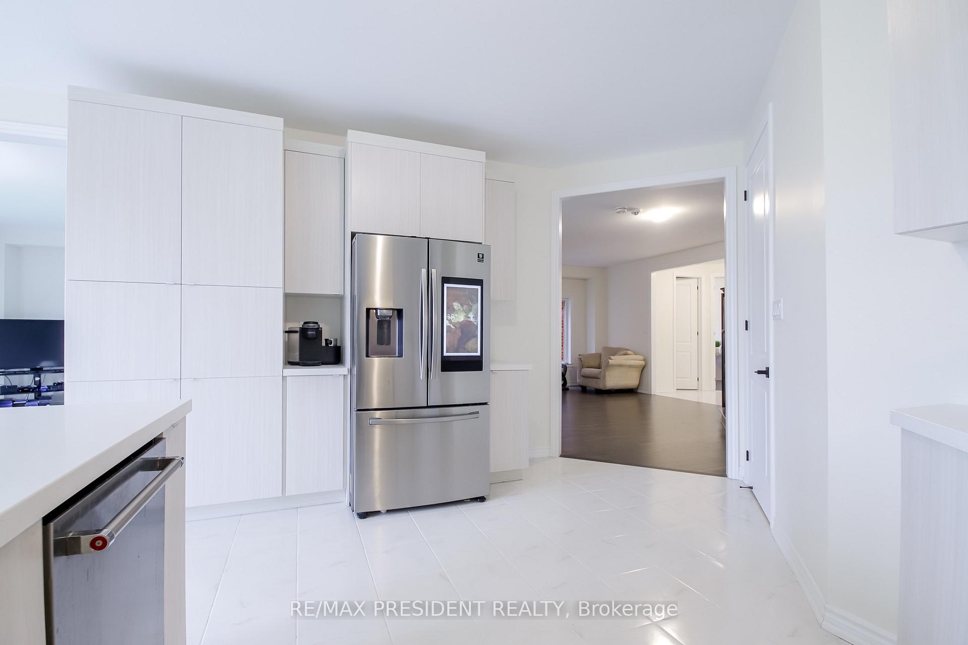 Photo 23 of 4 Cypress Point Street, Barrie, Ardagh — HOMEH