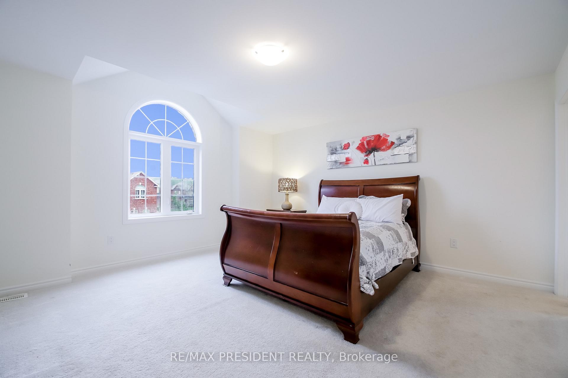 Photo 25 of 4 Cypress Point Street, Barrie, Ardagh — HOMEH