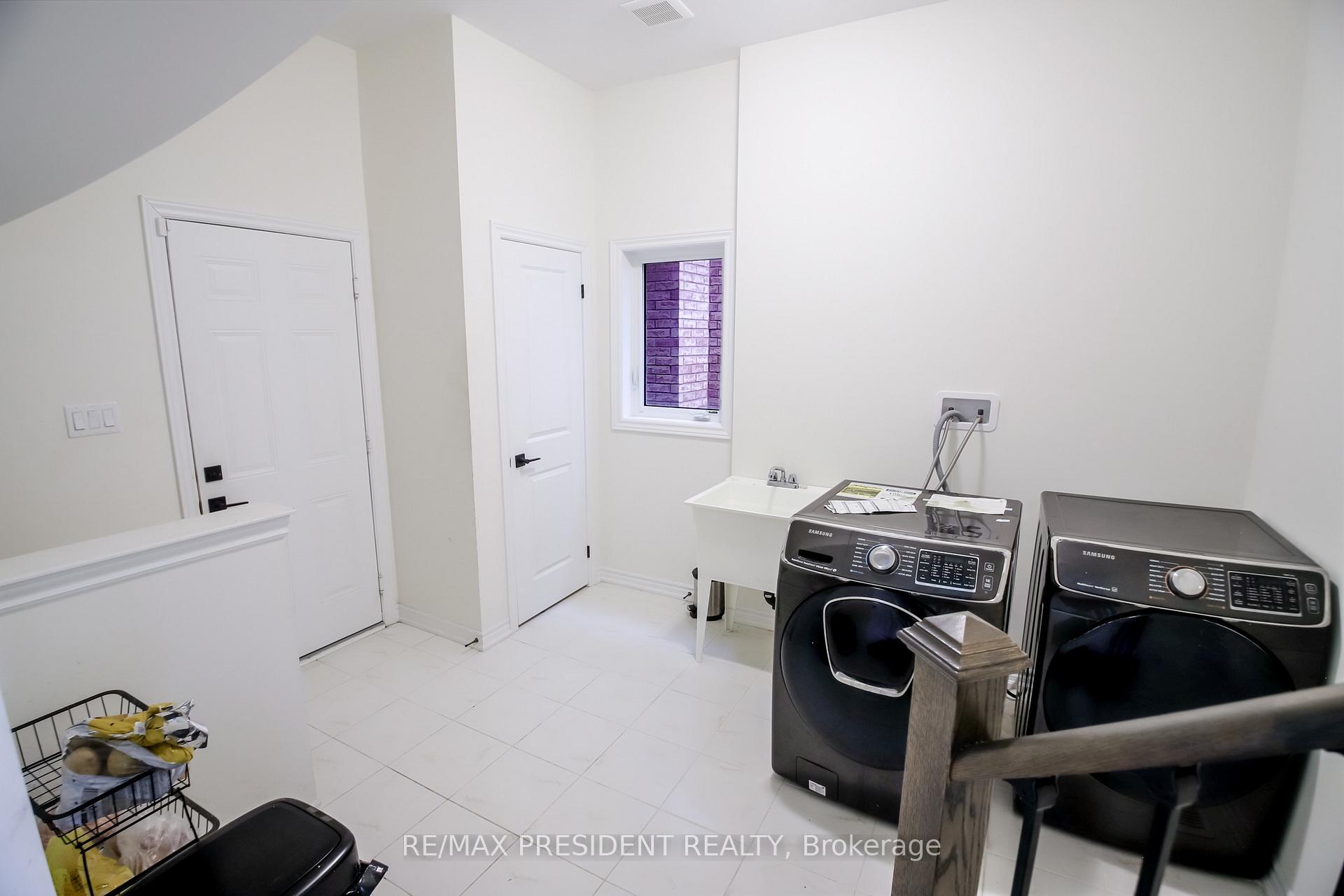 Photo 38 of 4 Cypress Point Street, Barrie, Ardagh — HOMEH