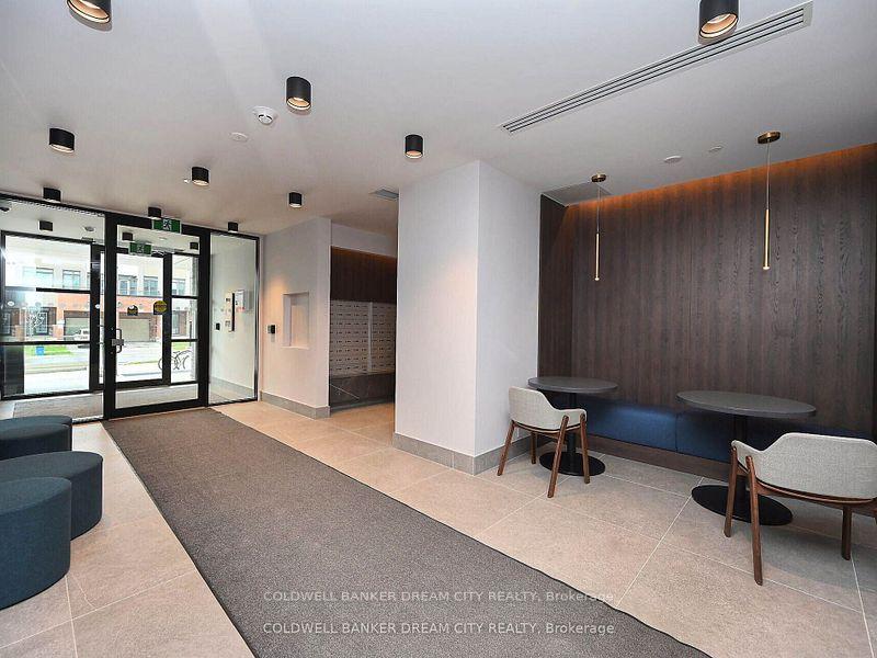 Photo 4 of Unit 510, 1440 Clarriage Court, Milton, Ford — HOMEH