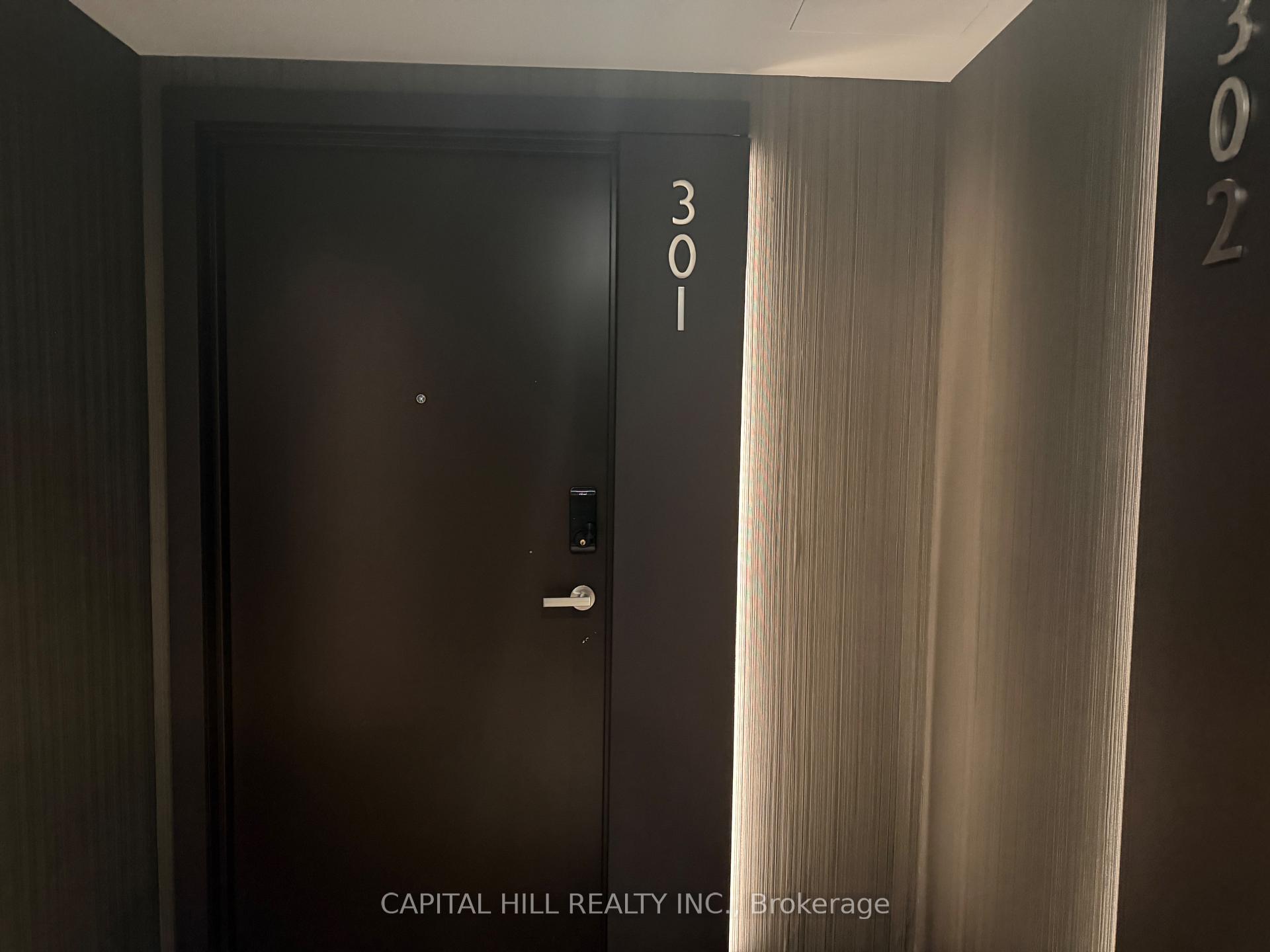 Photo 5 of Unit 301, 448 Burnhamthorpe Rd W, Mississauga, City Centre — HOMEH