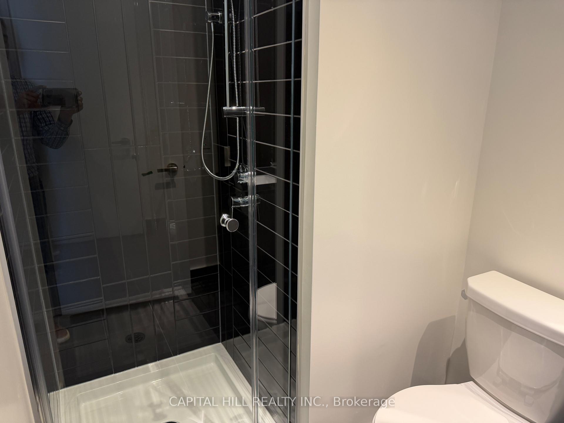 Photo 16 of Unit 301, 448 Burnhamthorpe Rd W, Mississauga, City Centre — HOMEH
