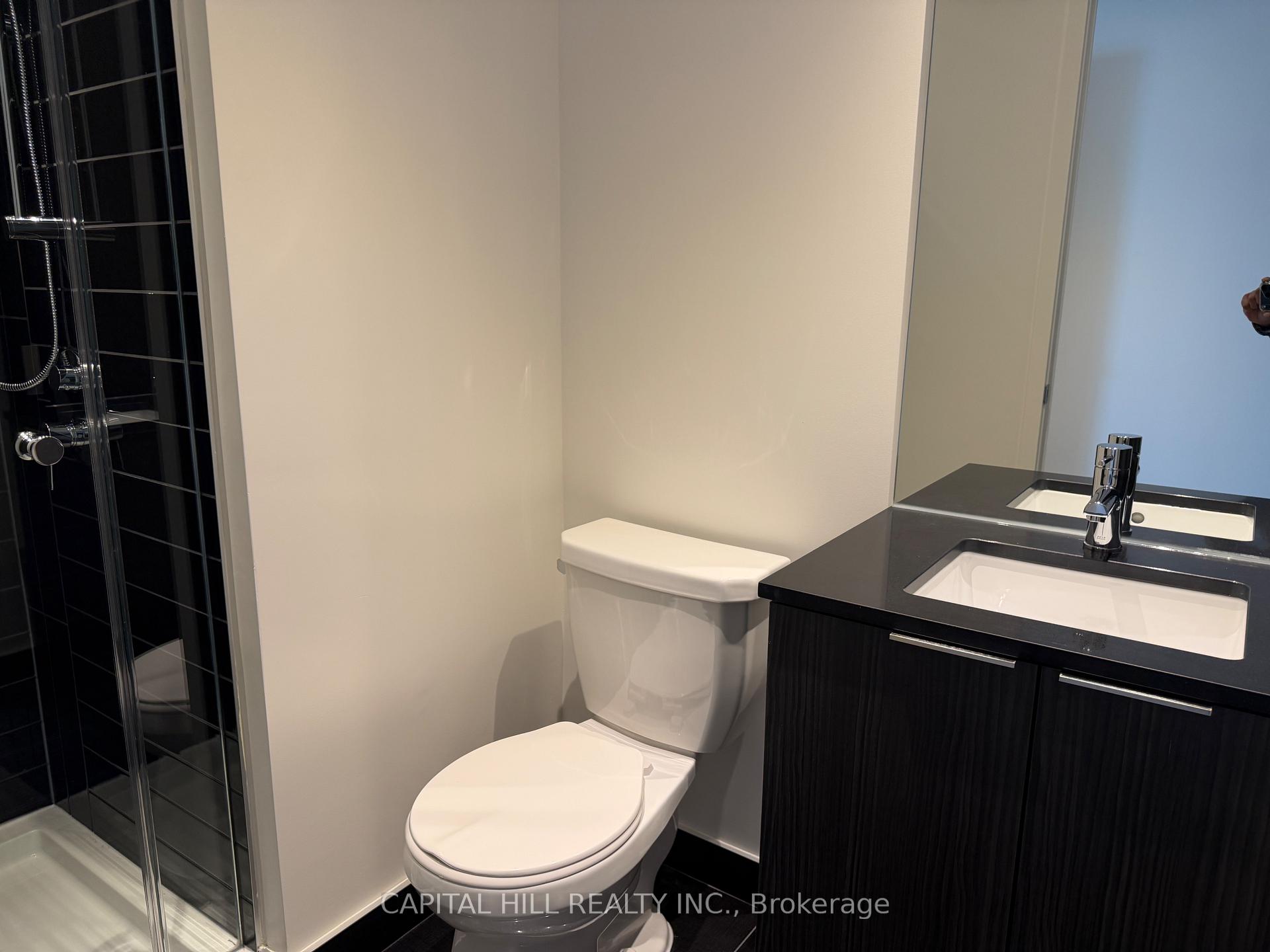 Photo 17 of Unit 301, 448 Burnhamthorpe Rd W, Mississauga, City Centre — HOMEH