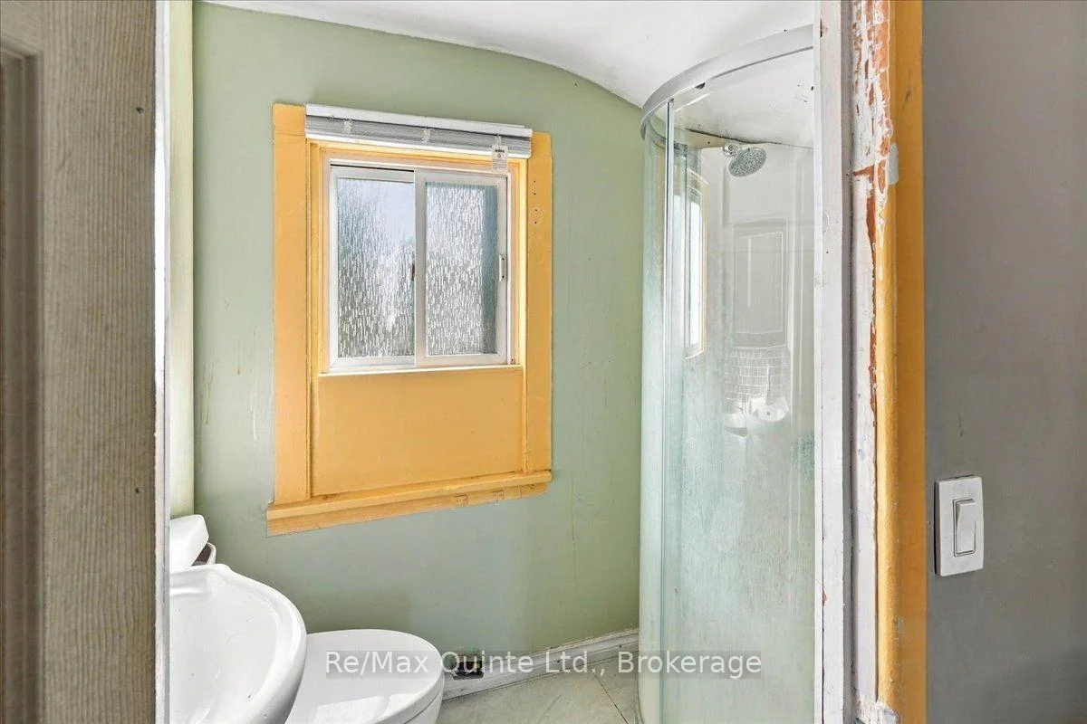 Photo 23 of 13 Boswell Street, Belleville, Belleville Ward — HOMEH