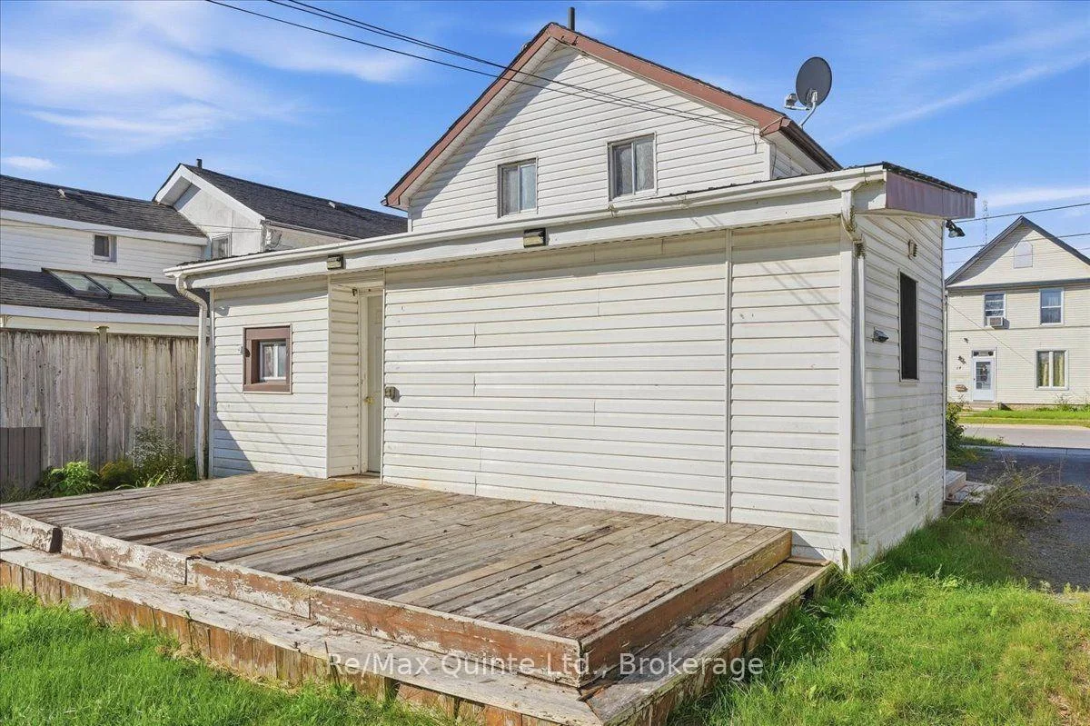 Photo 24 of 13 Boswell Street, Belleville, Belleville Ward — HOMEH